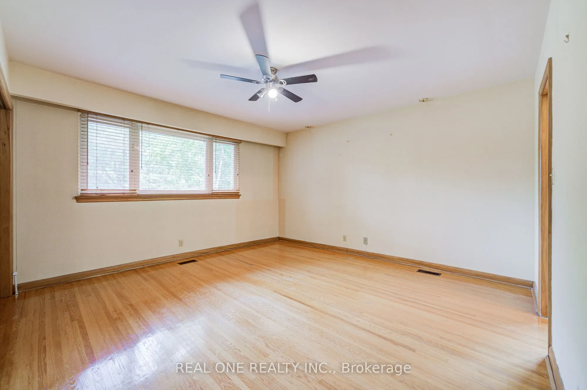 3372 Enniskillen Circle