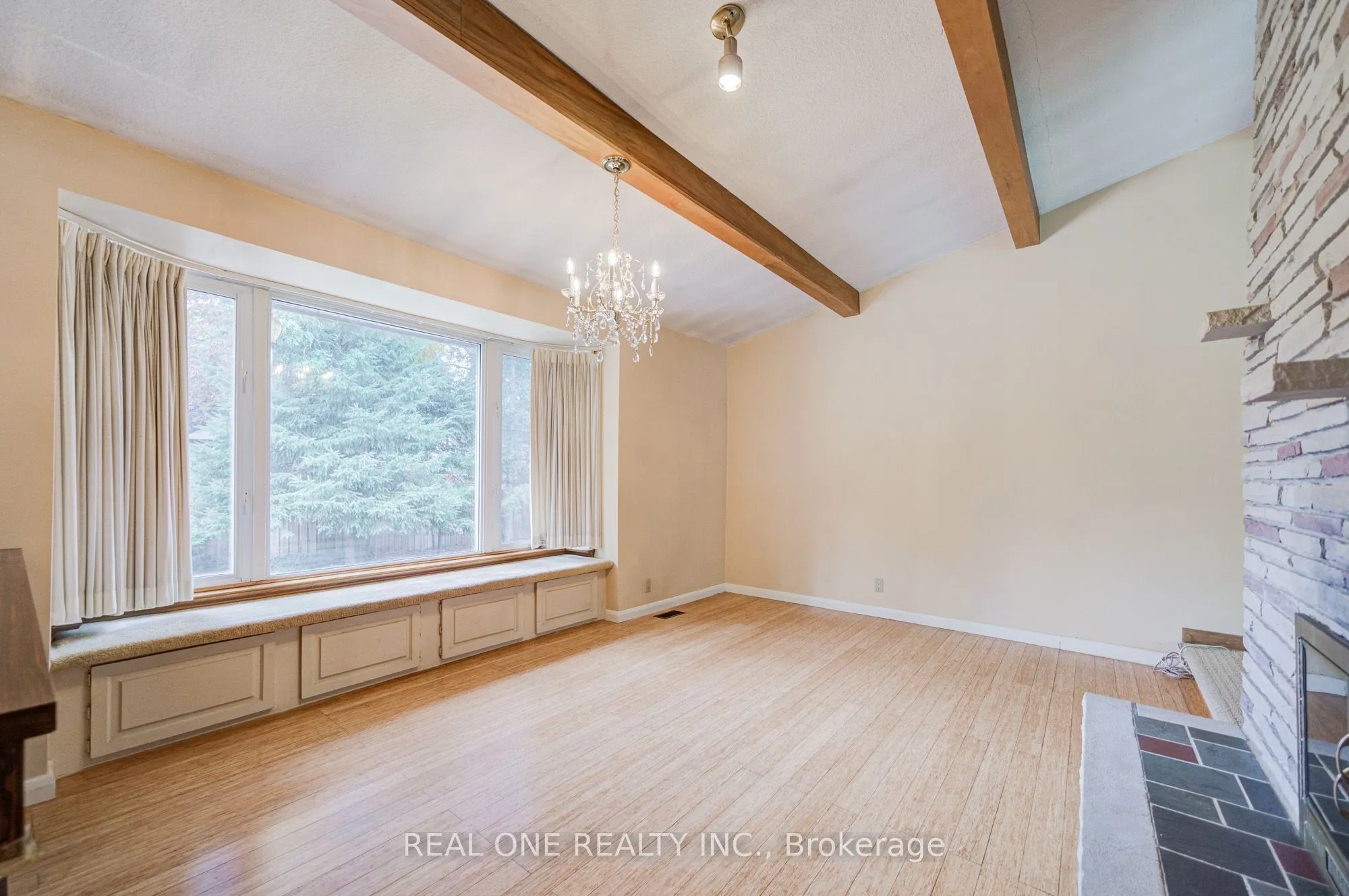 3372 Enniskillen Circle