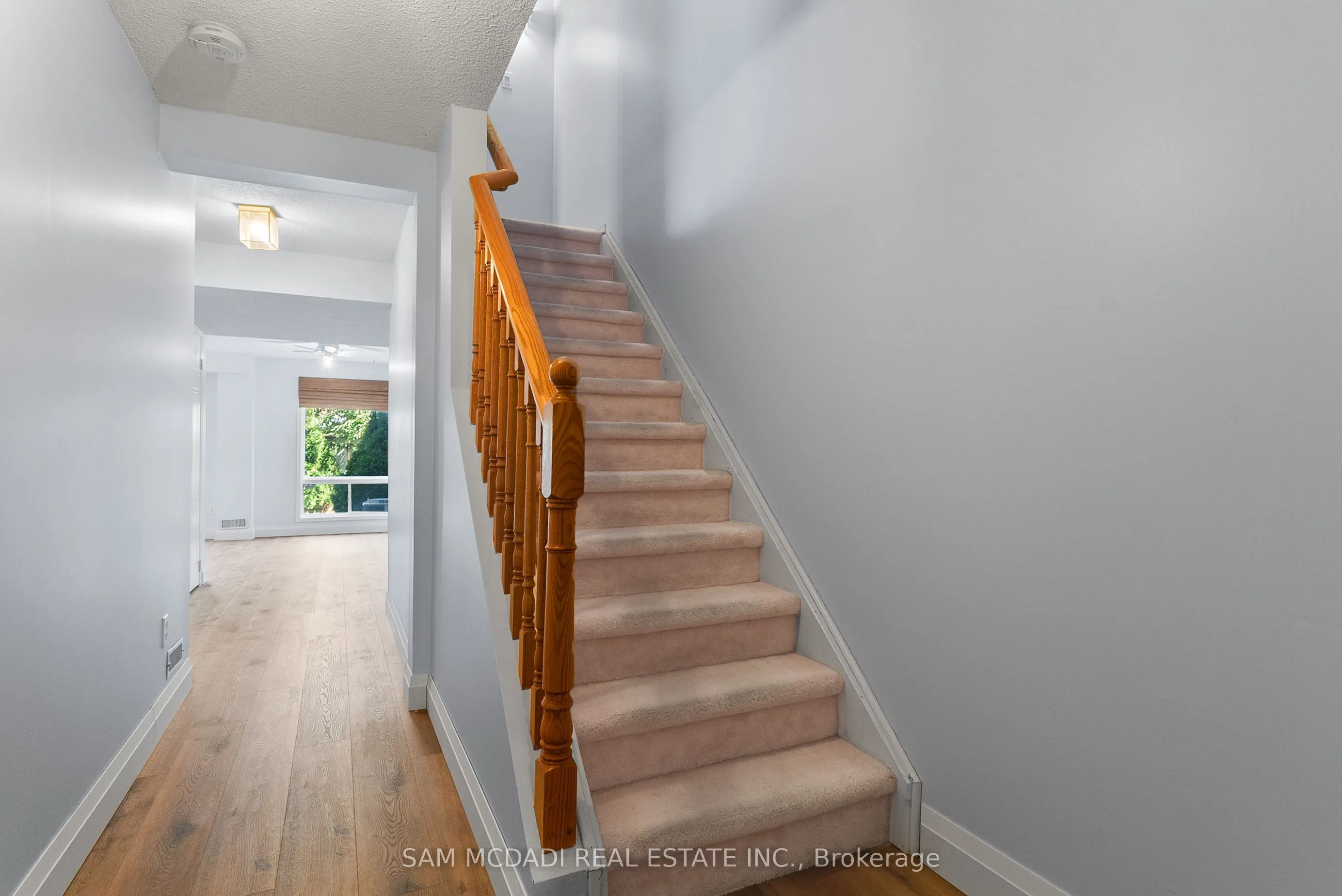 2945 Thomas Street, #102