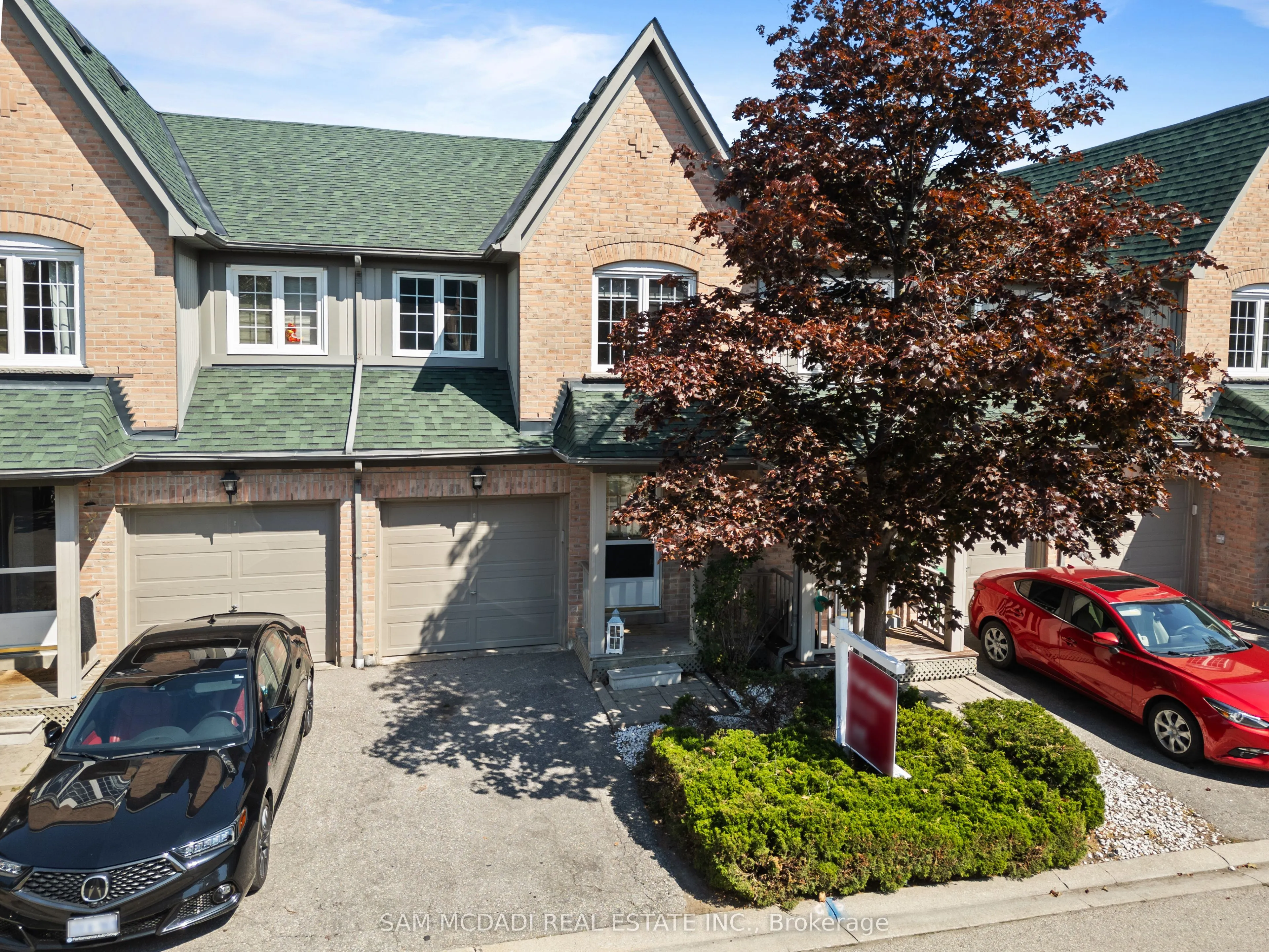 2945 Thomas Street, #102