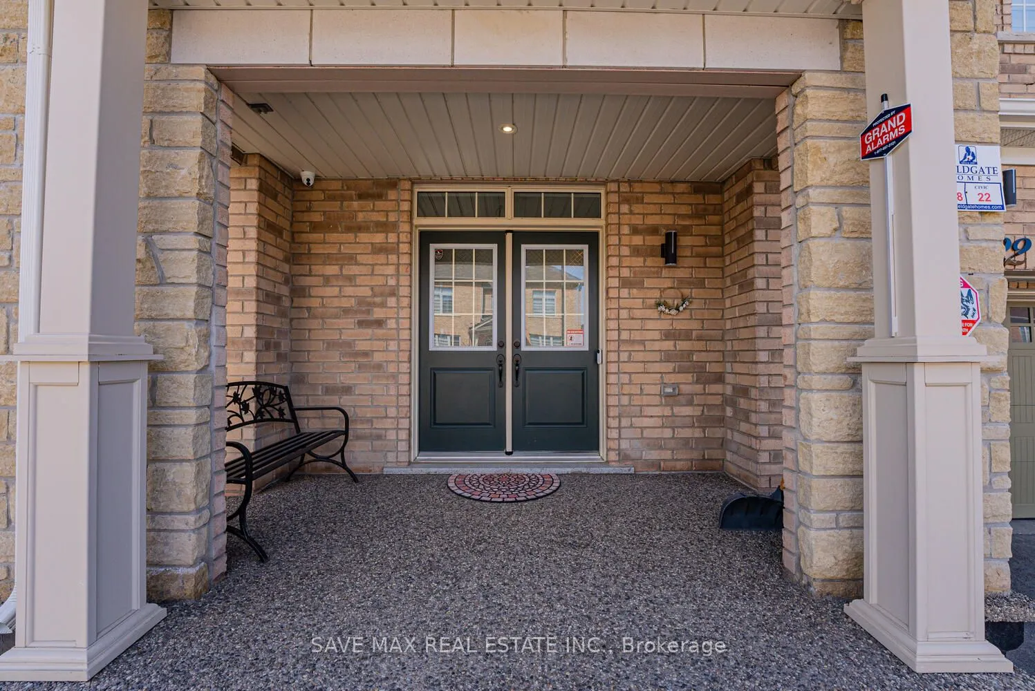 22 Fruitvale Circle