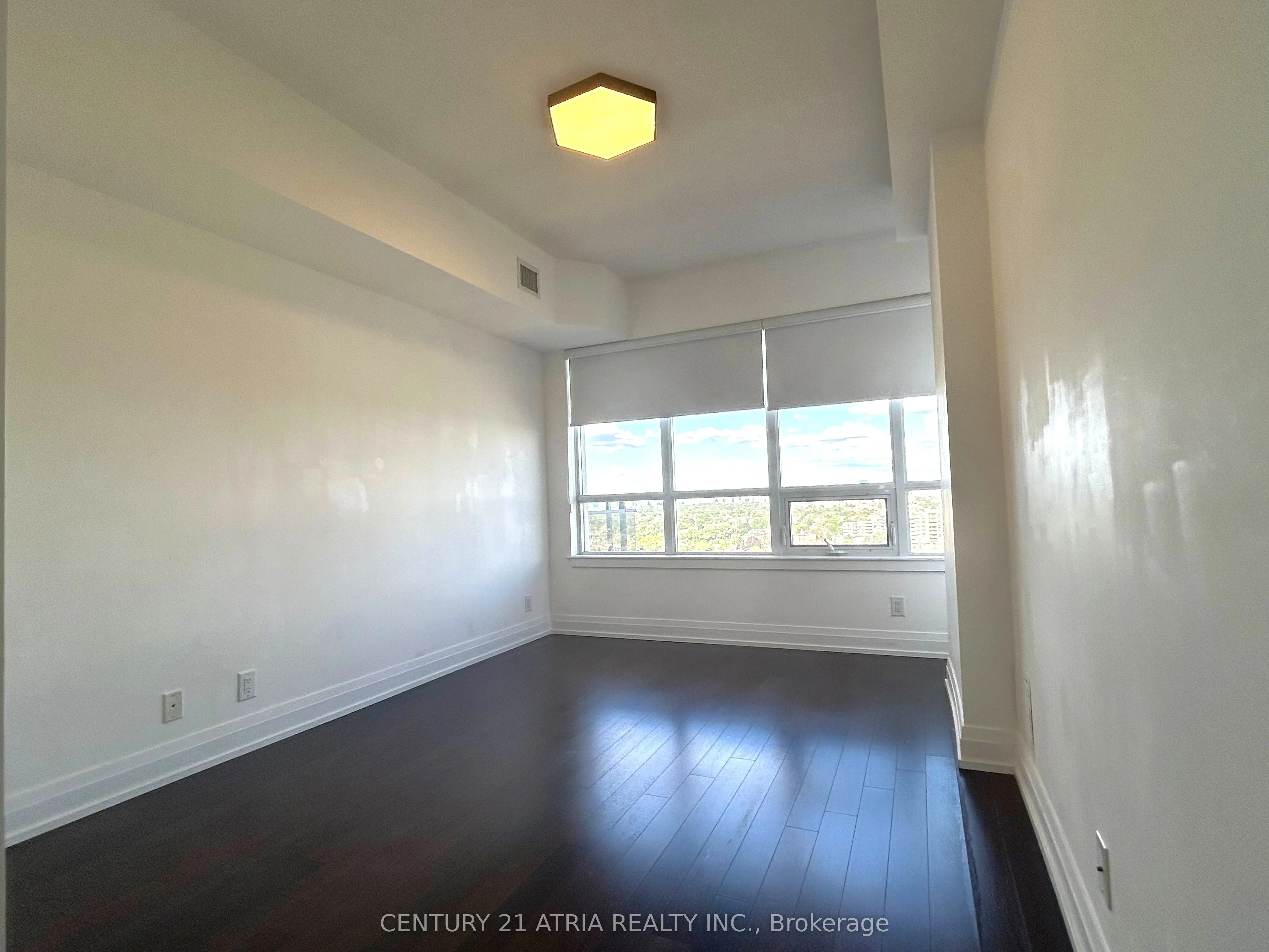 1 De Boers Drive, #1611