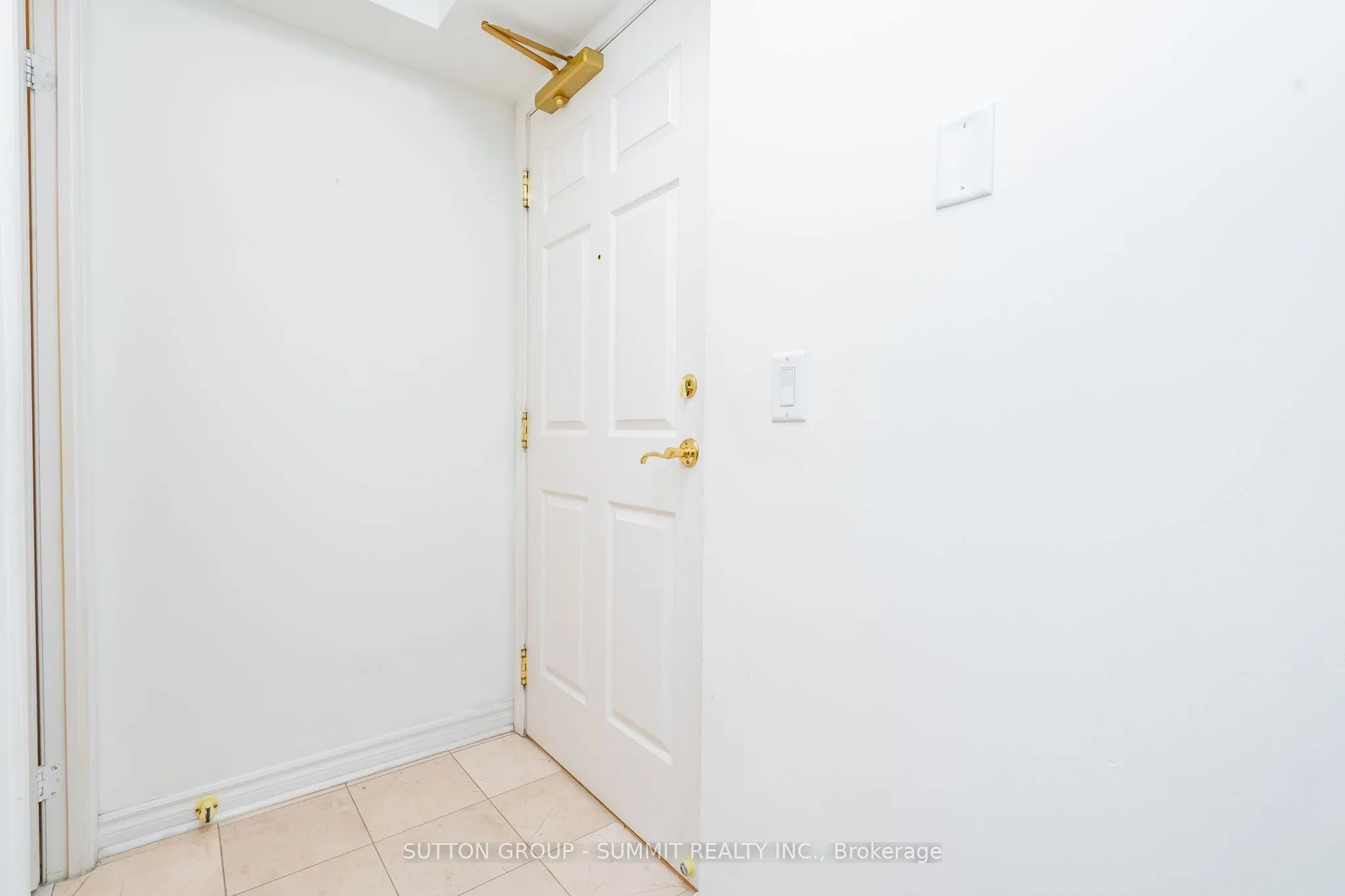 350 Princess Royal Drive S, #808