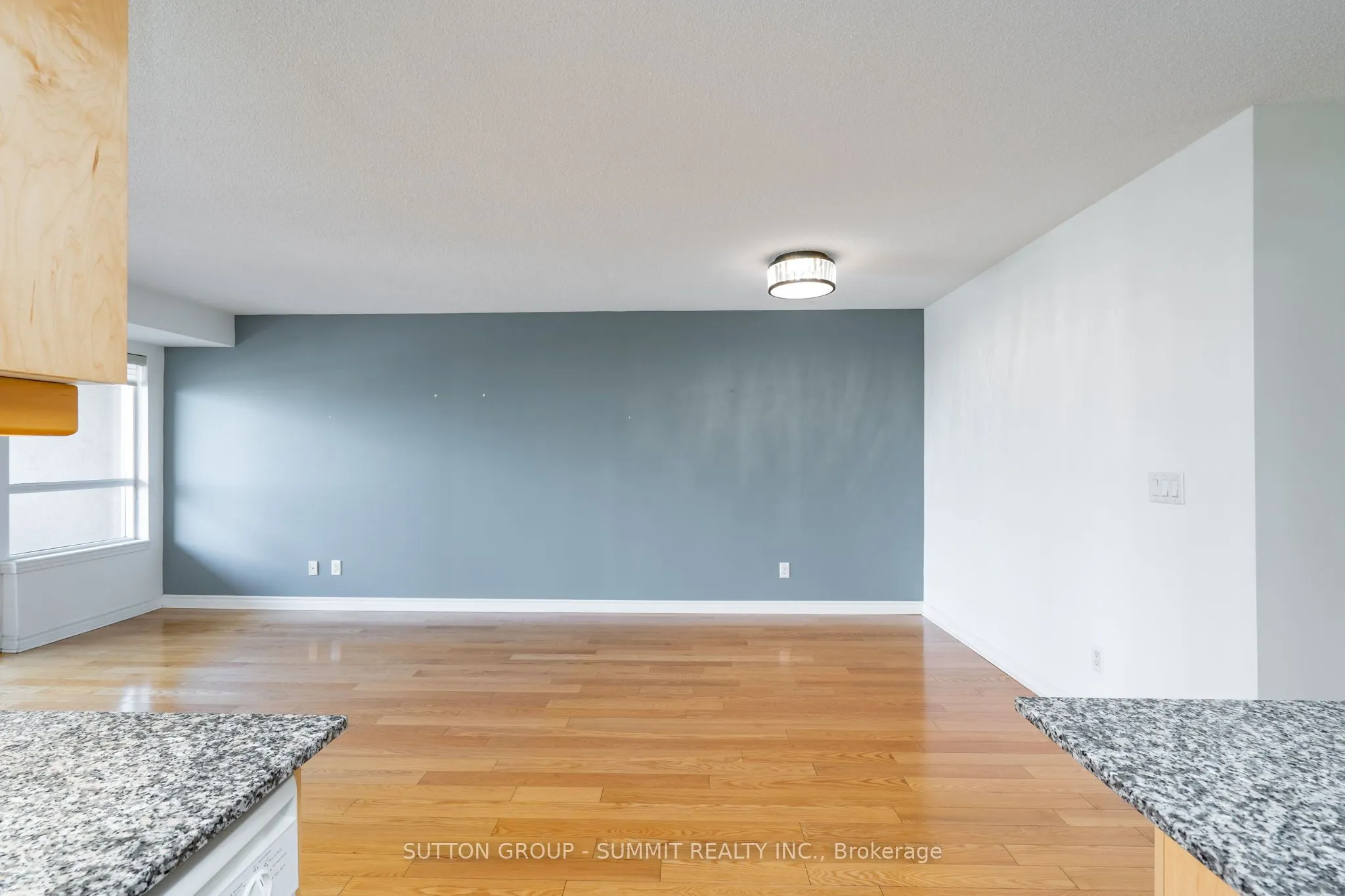 350 Princess Royal Drive S, #808