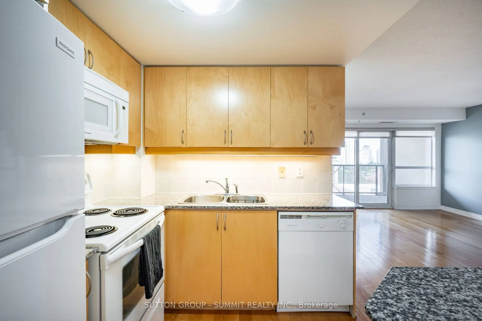 350 Princess Royal Drive S, #808