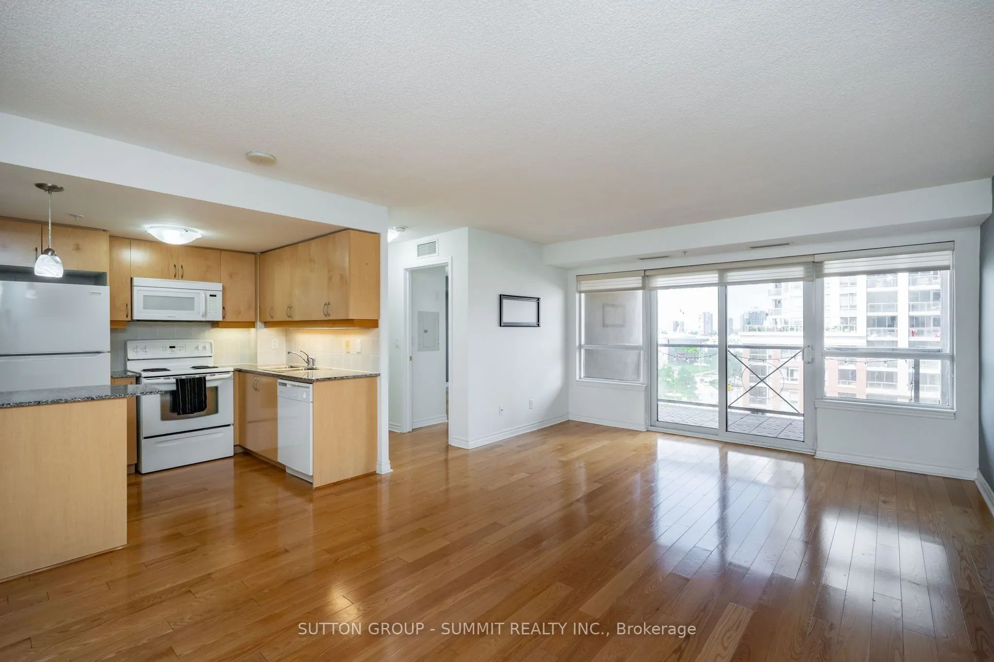 350 Princess Royal Drive S, #808