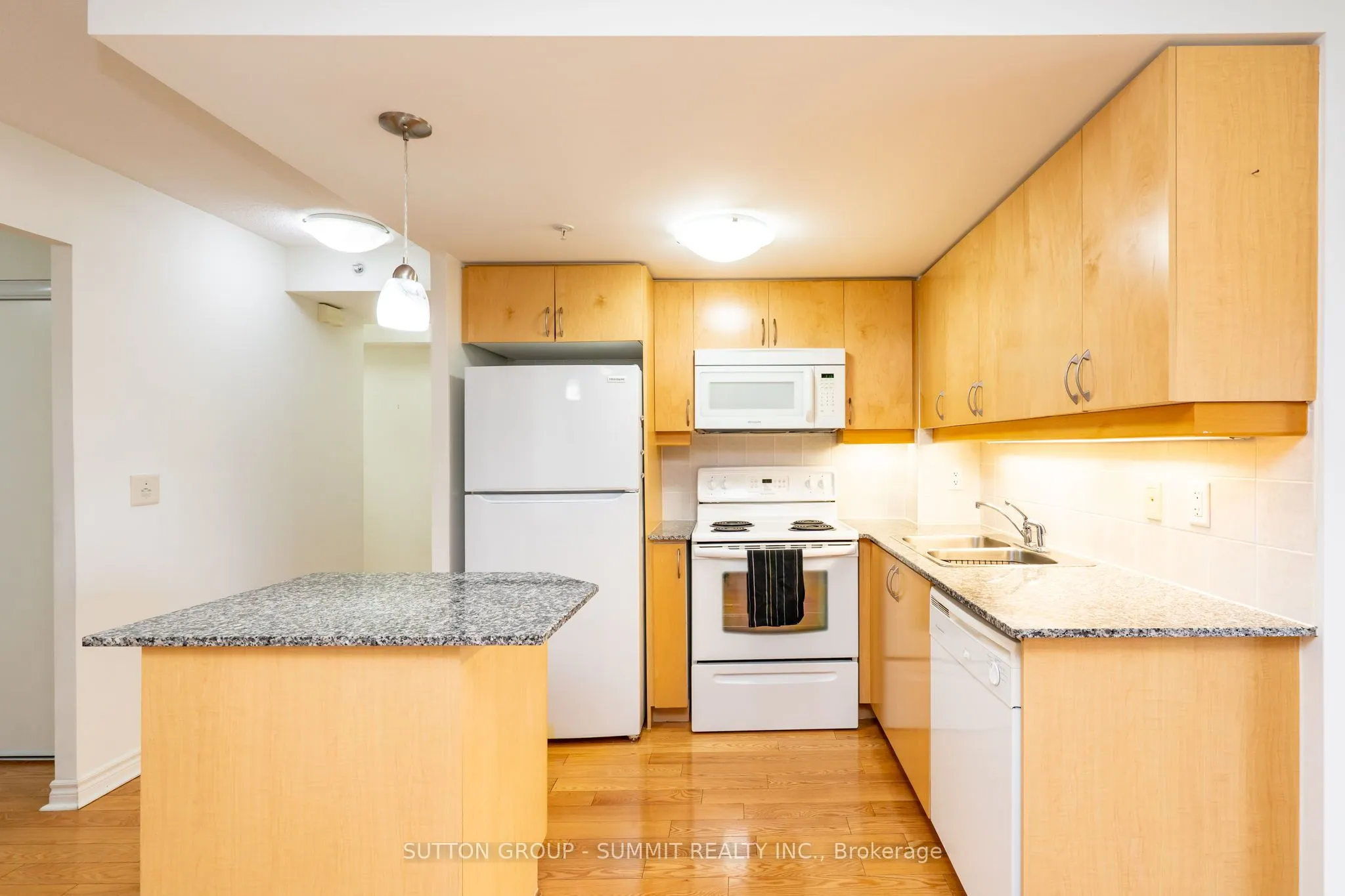 350 Princess Royal Drive S, #808