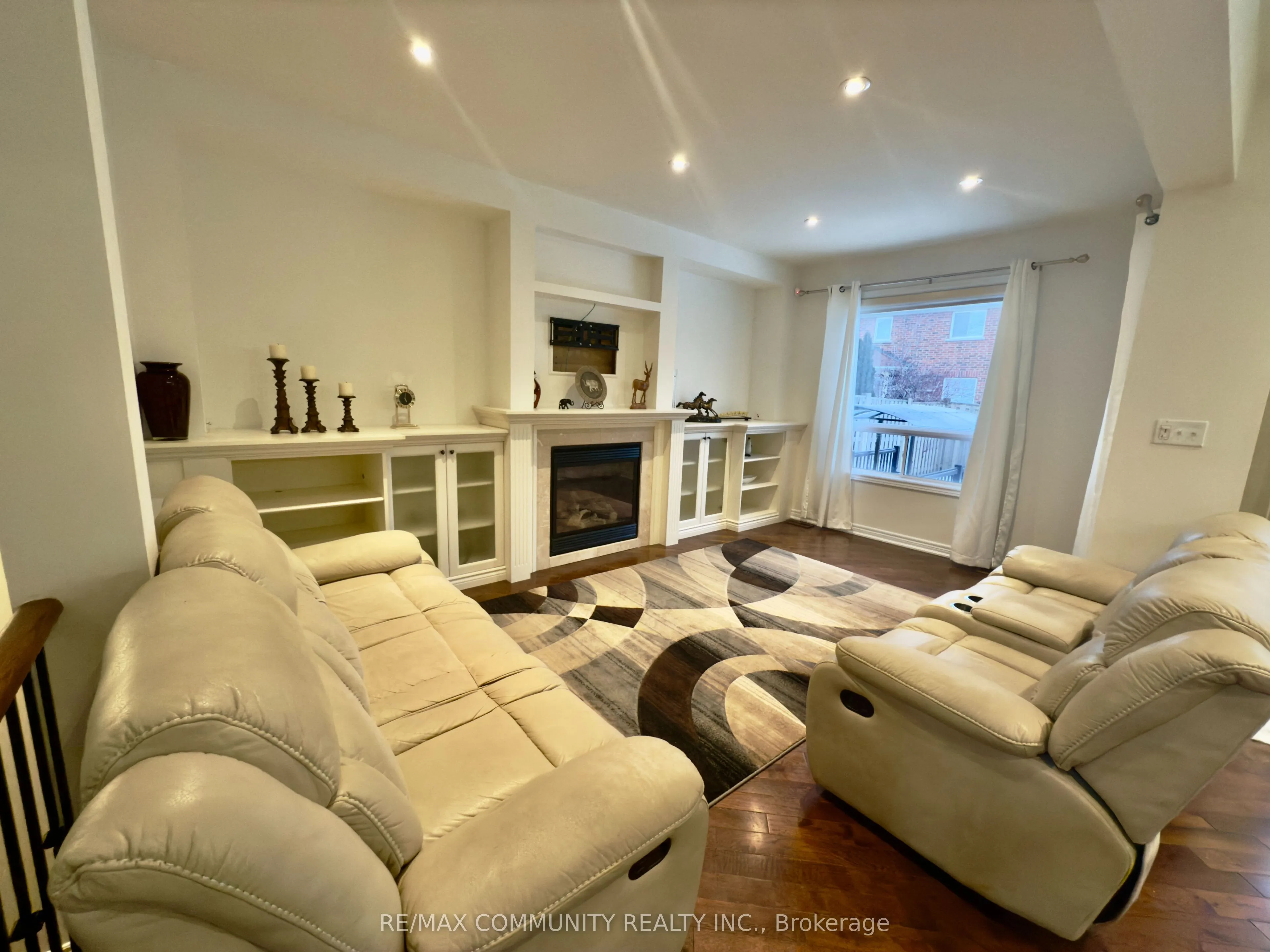5149 Doubletree Drive, #UPPER