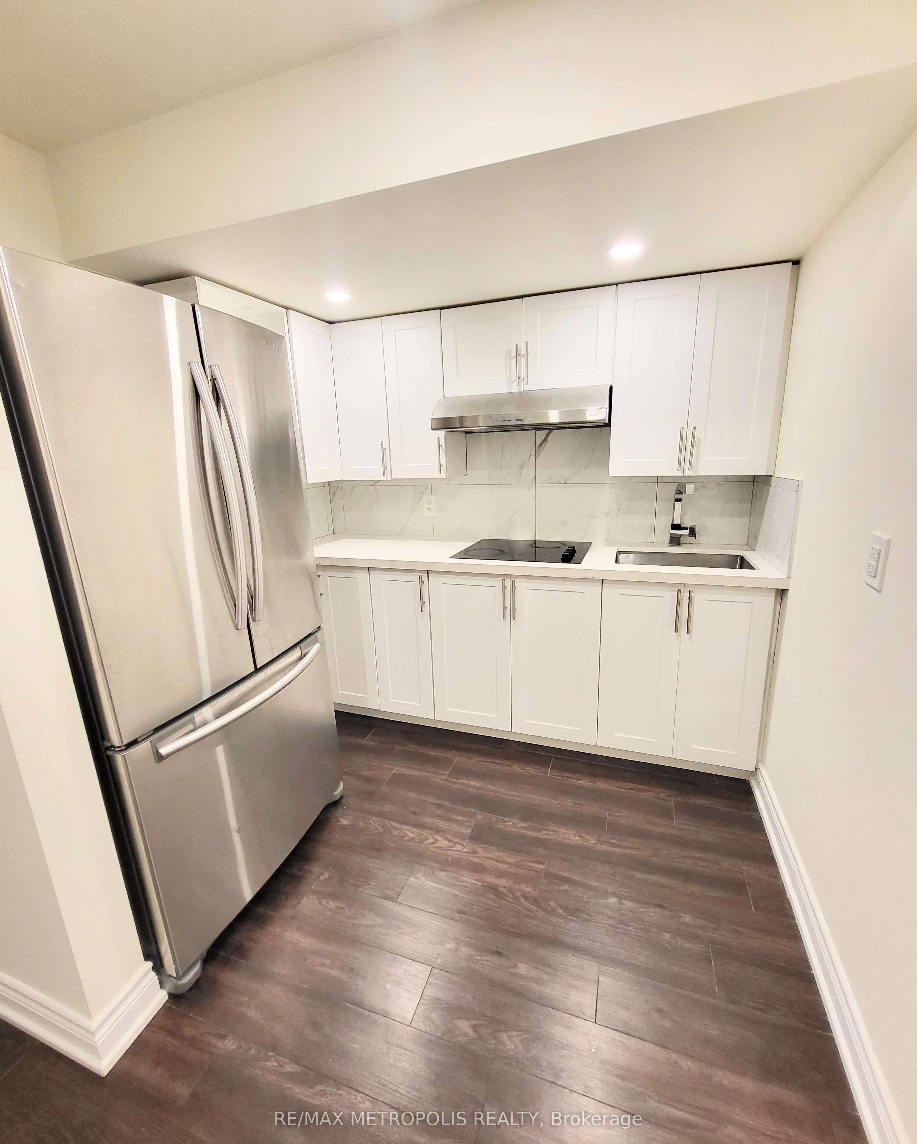 923 Penson Crescent, #bsmt