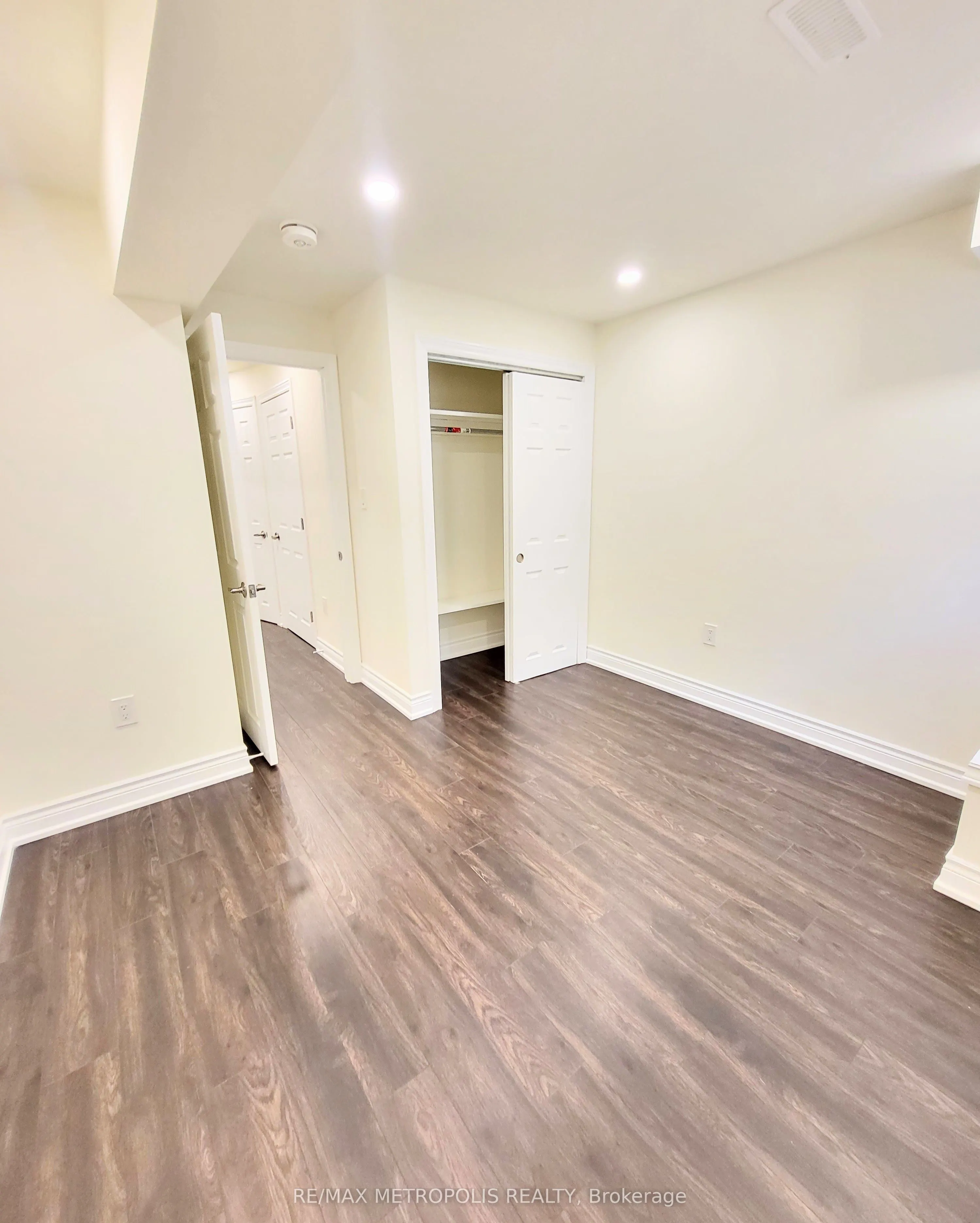 923 Penson Crescent, #bsmt