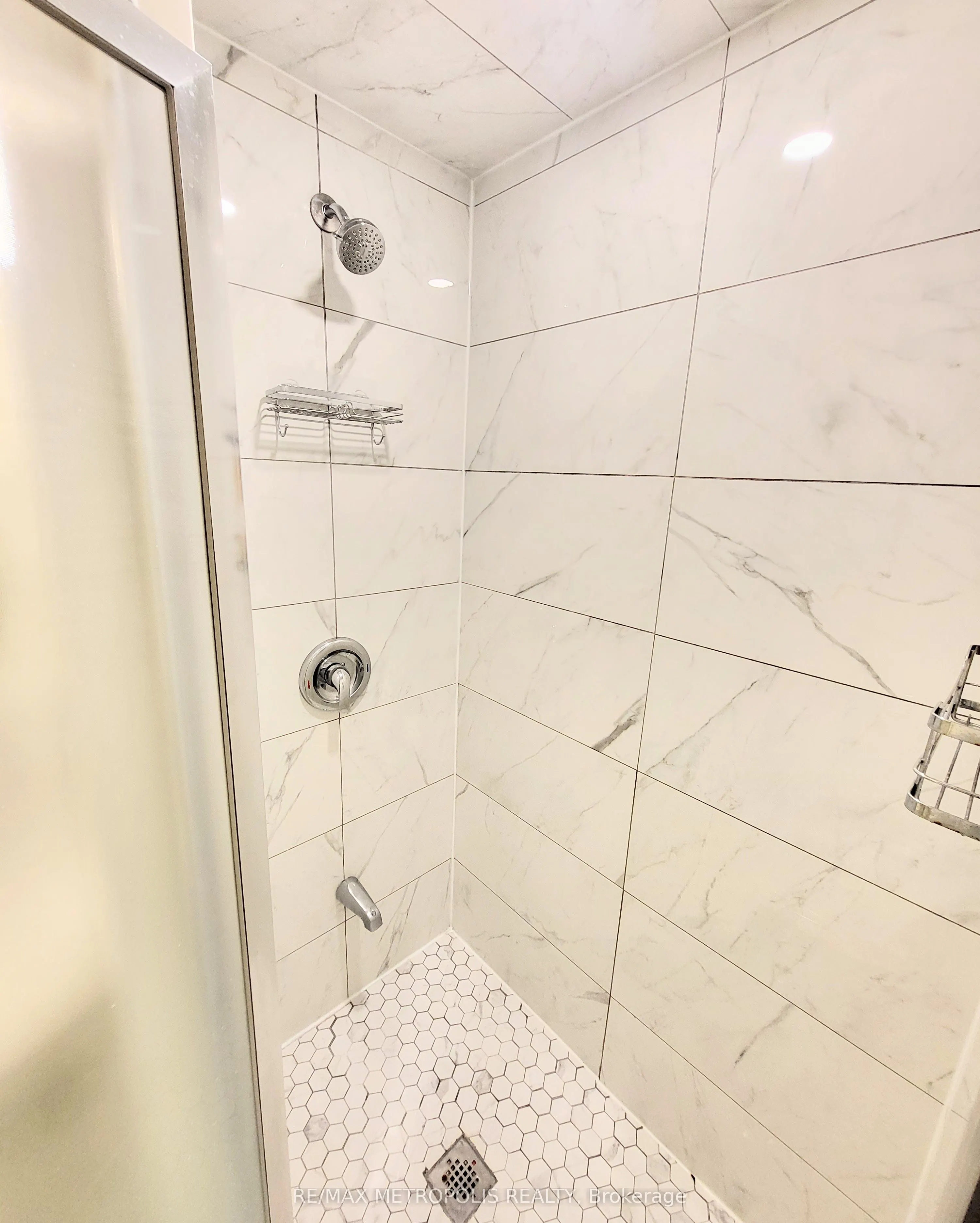 923 Penson Crescent, #bsmt