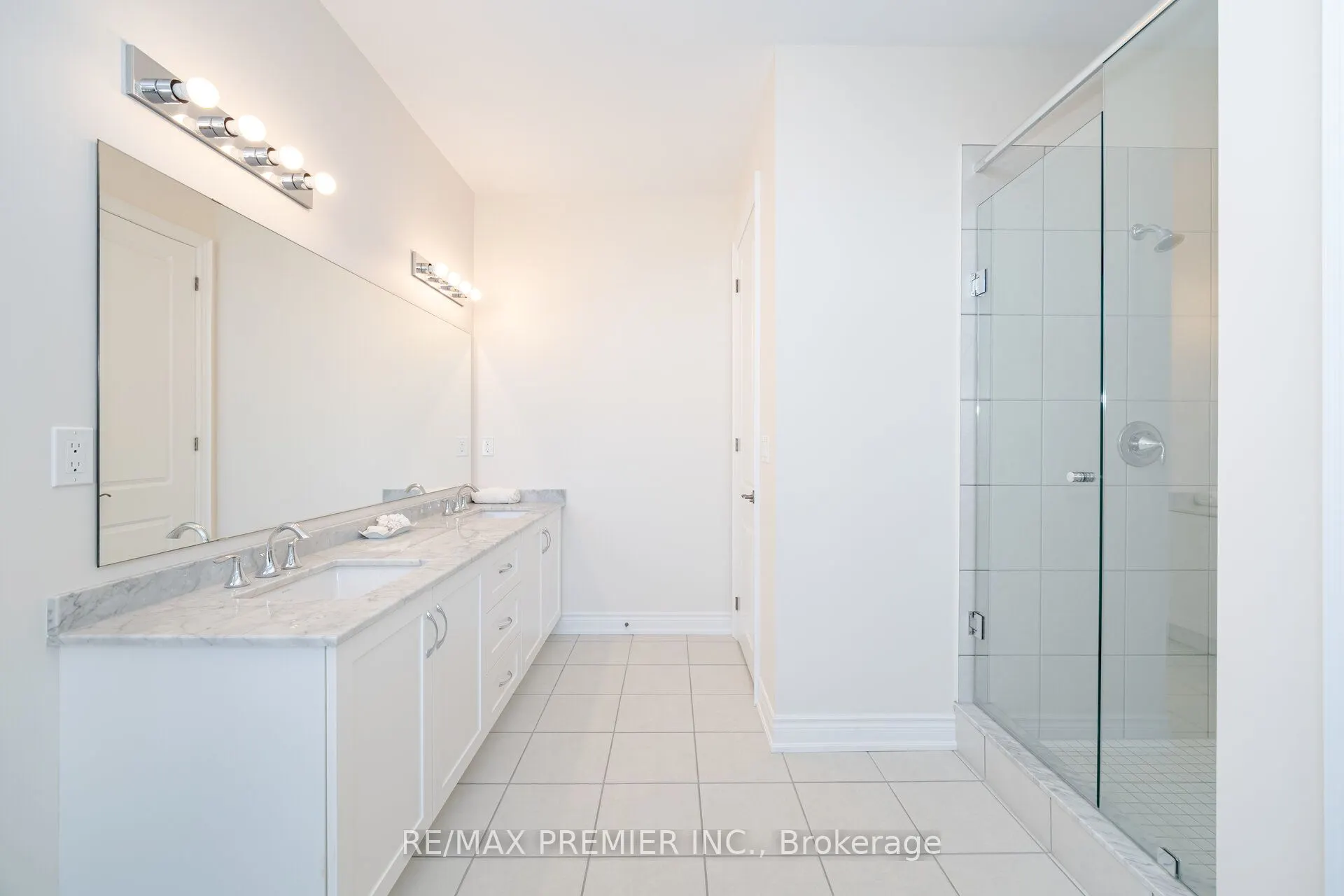 18 Erintown Crescent
