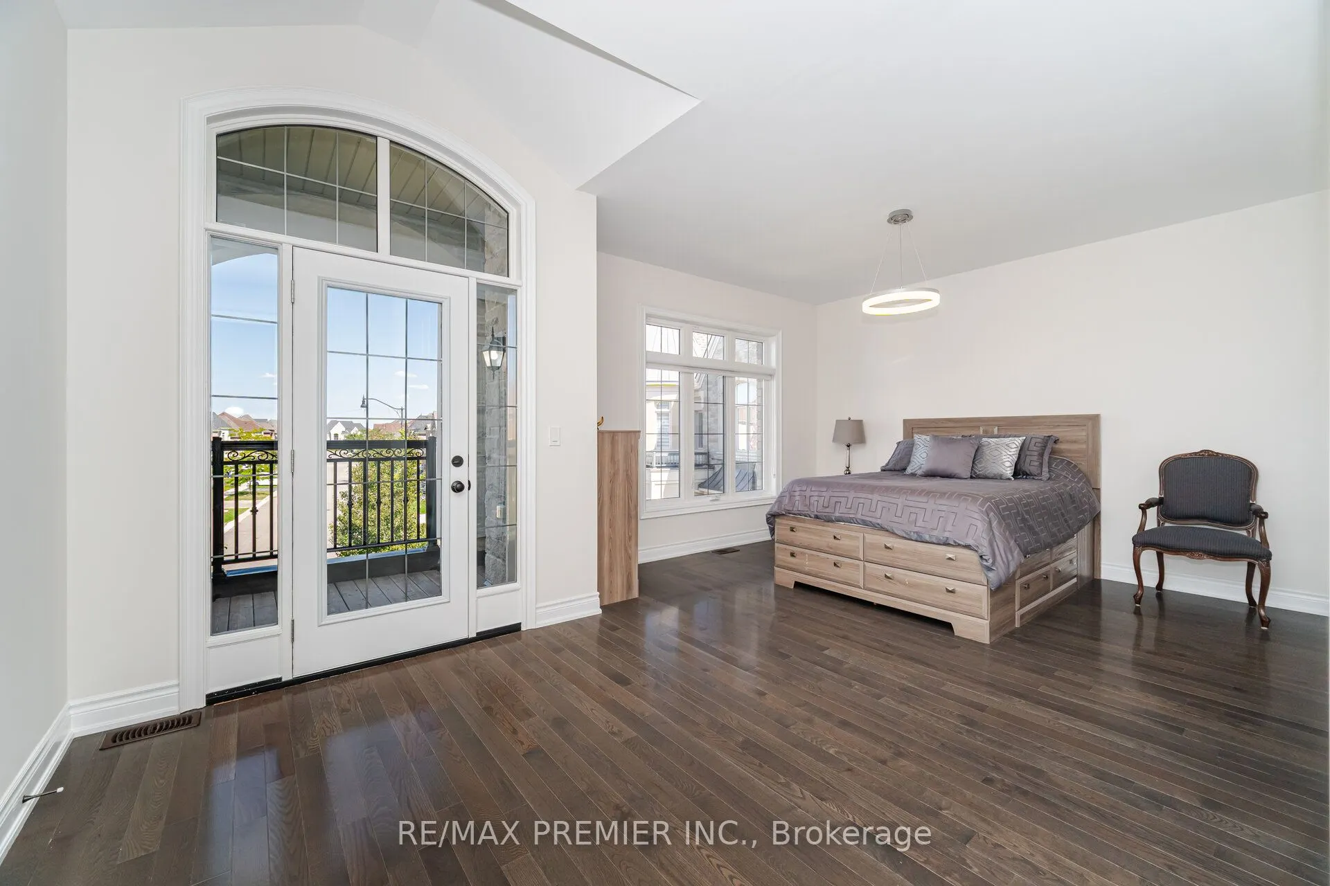 18 Erintown Crescent