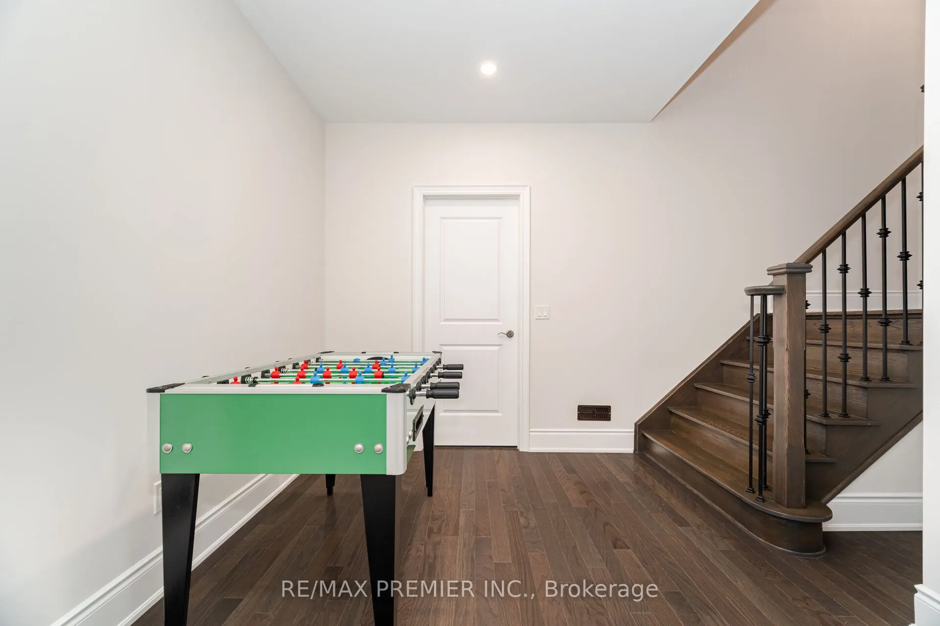 18 Erintown Crescent