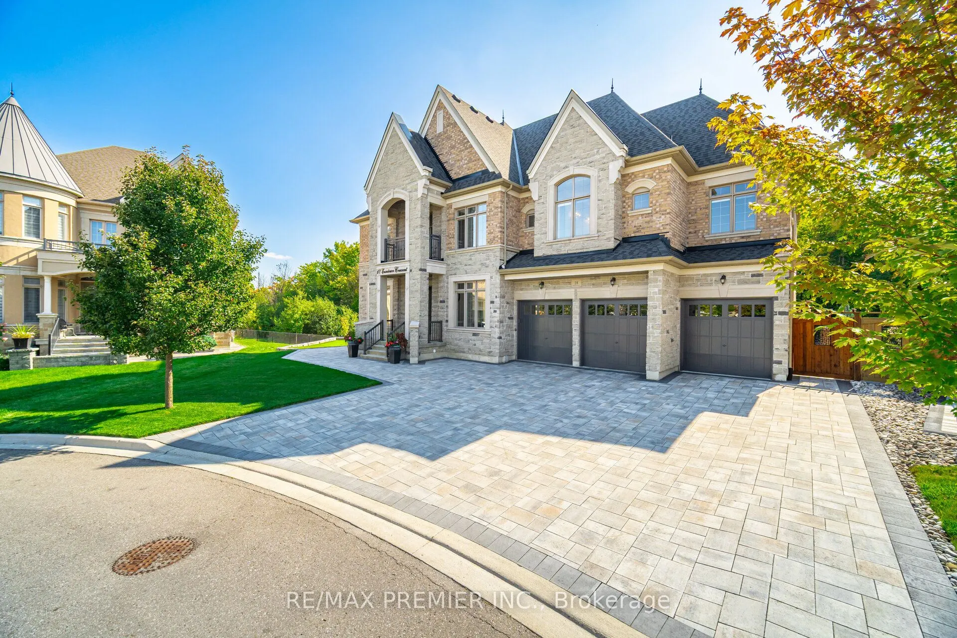 18 Erintown Crescent