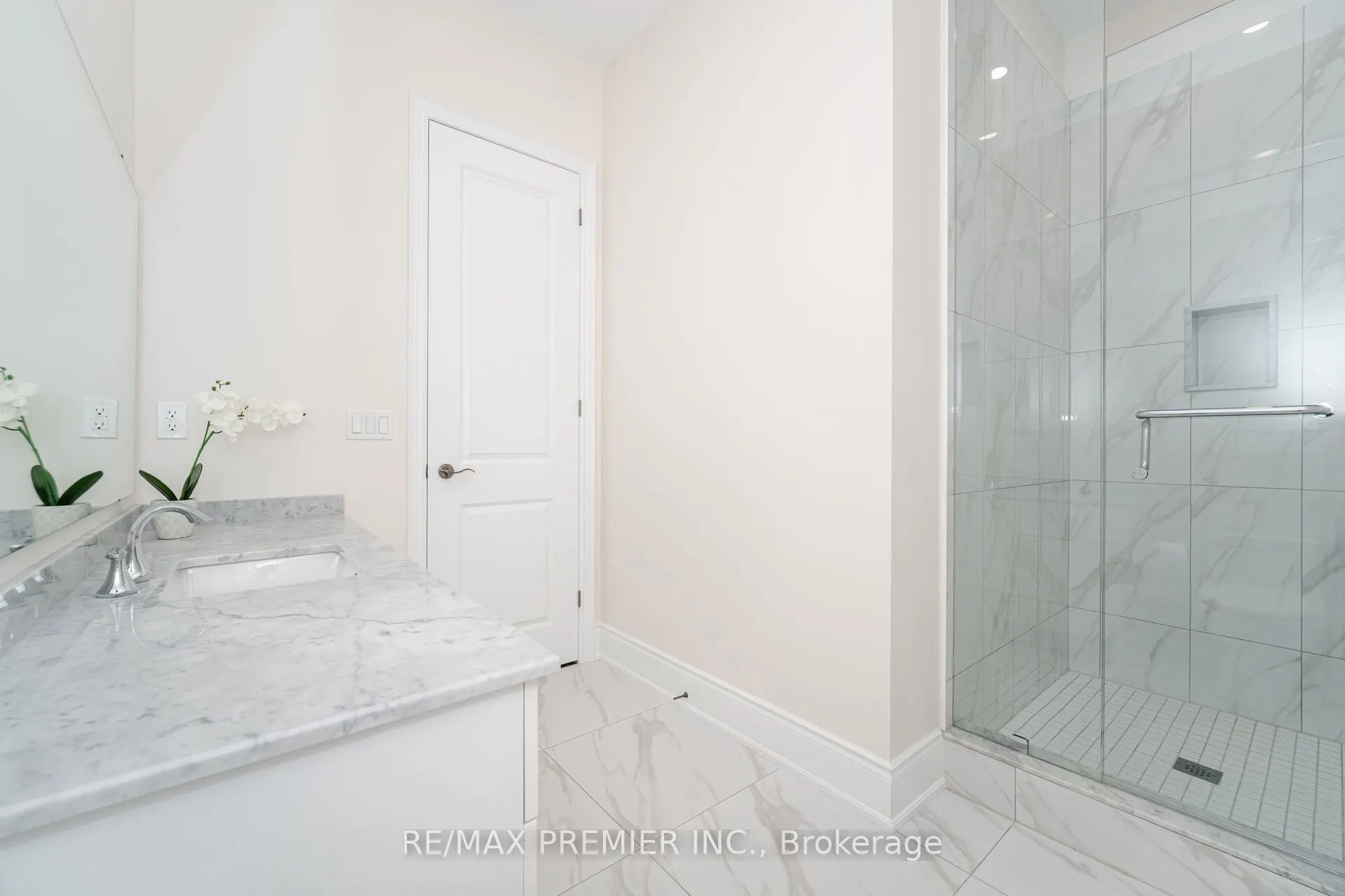 18 Erintown Crescent