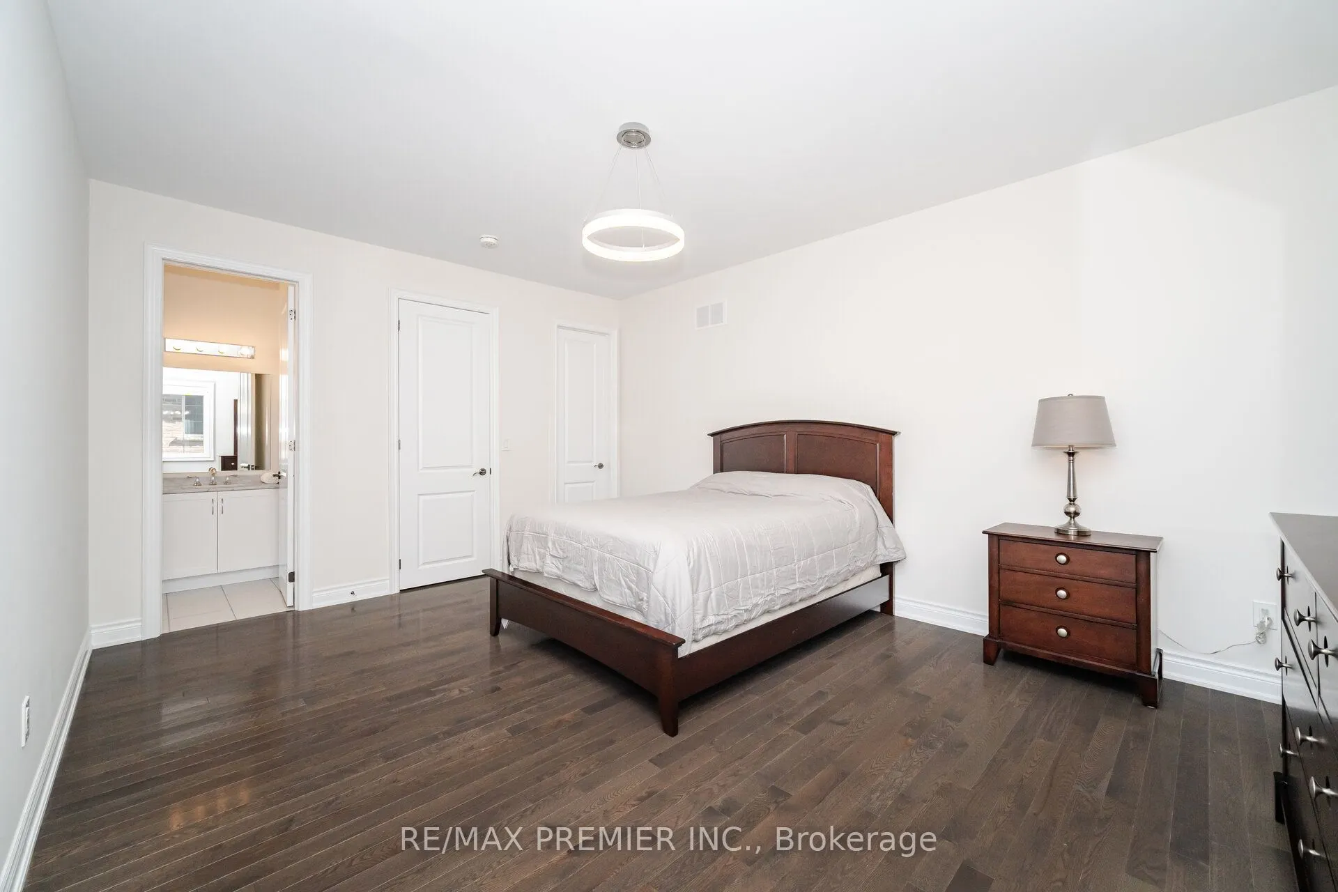 18 Erintown Crescent