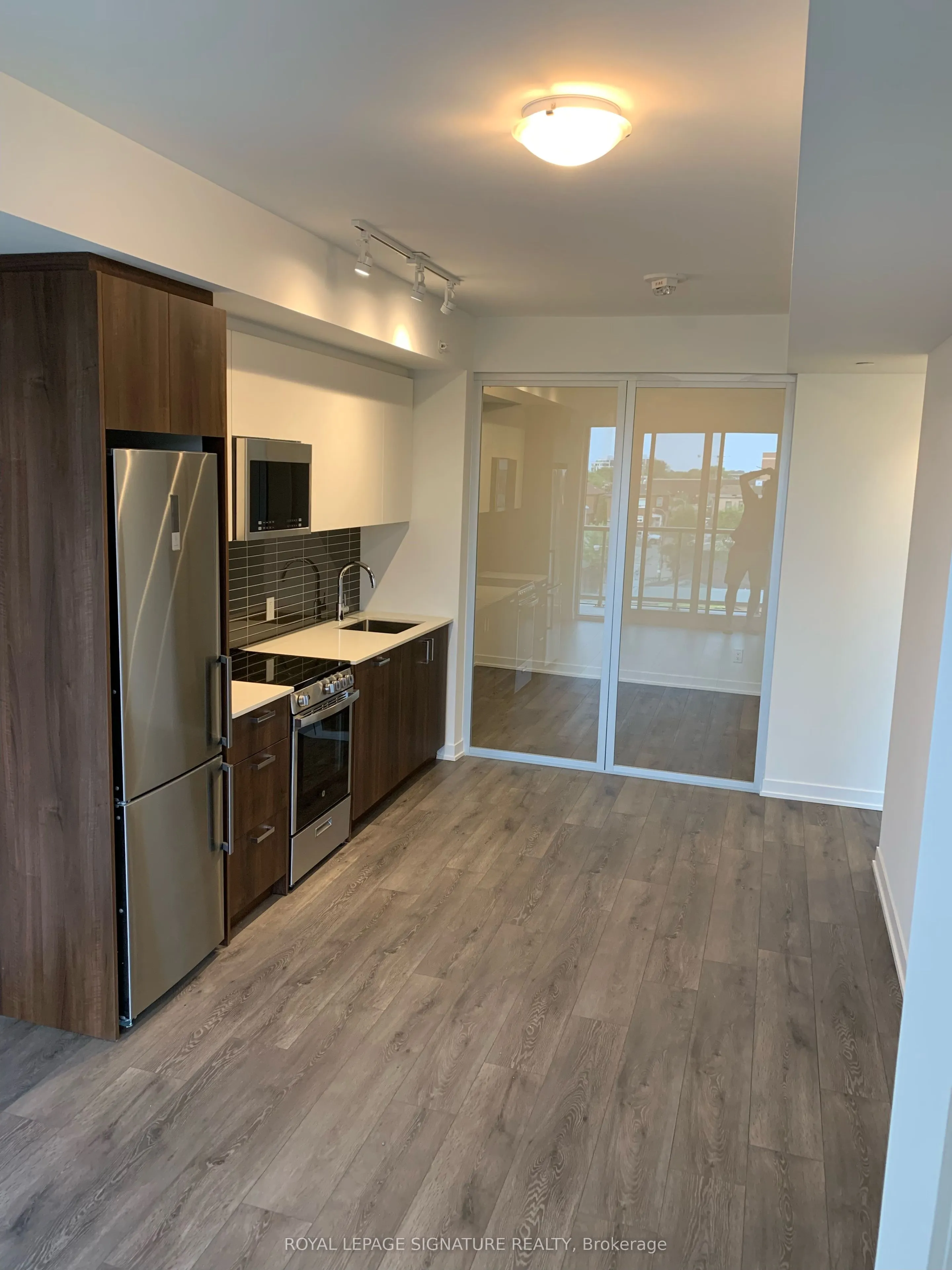 1787 St Clair Avenue W, #431
