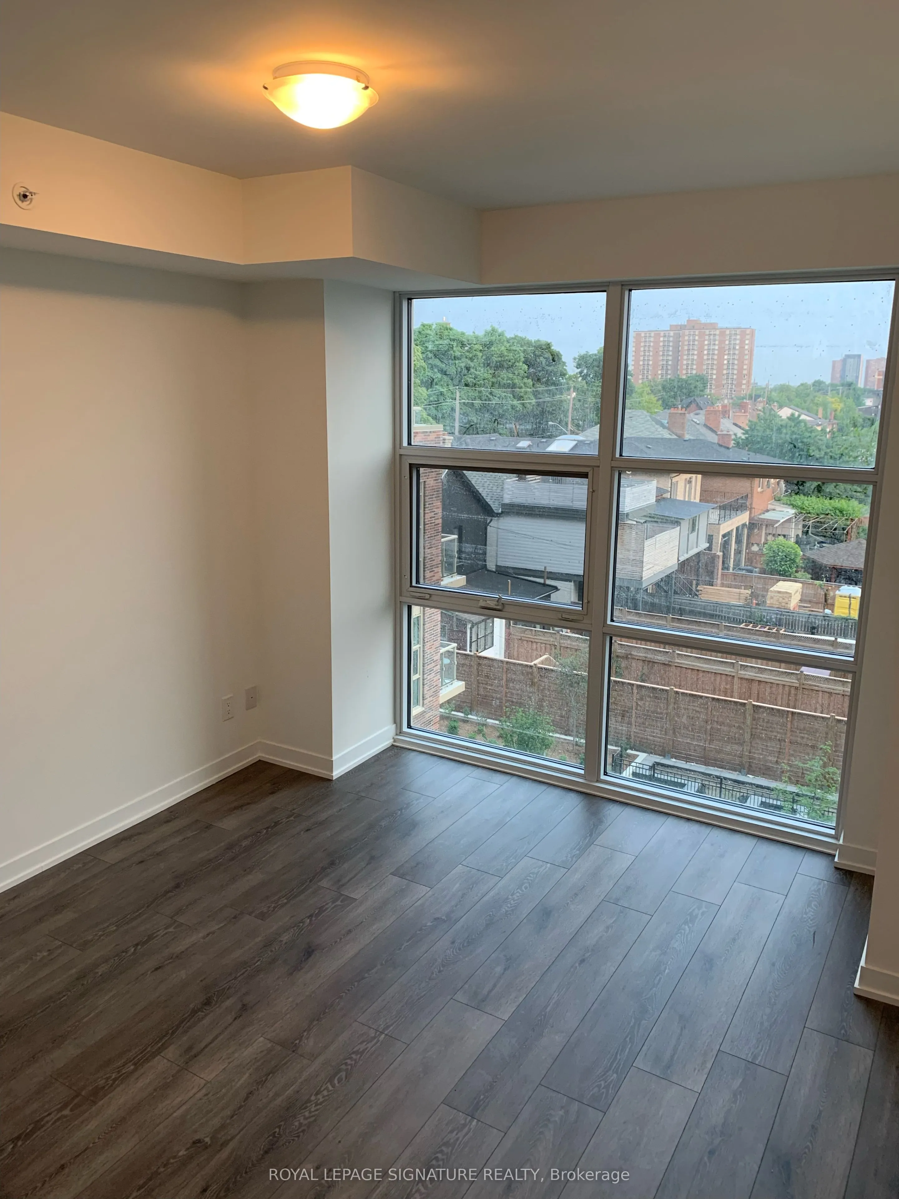 1787 St Clair Avenue W, #431
