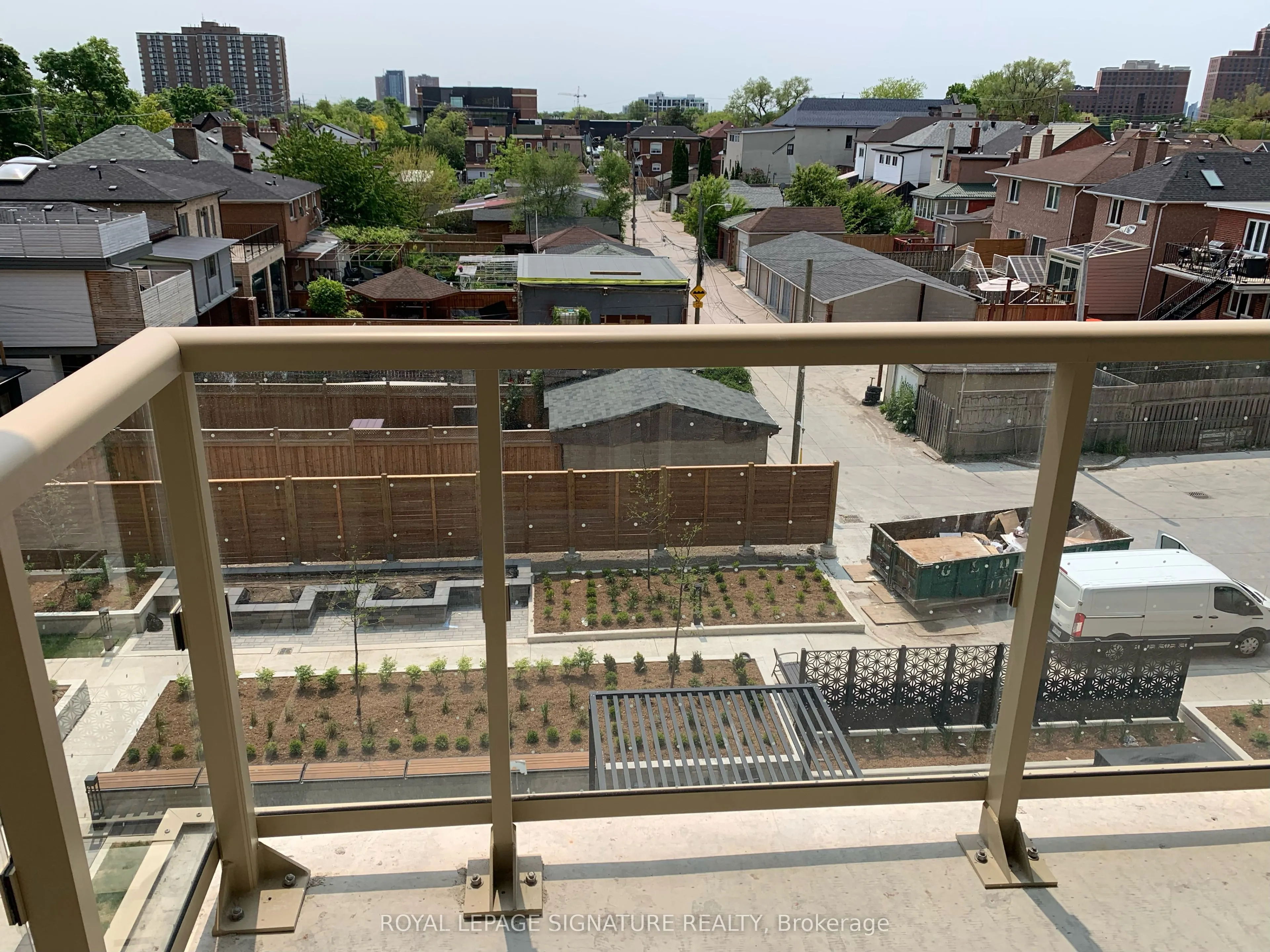 1787 St Clair Avenue W, #431