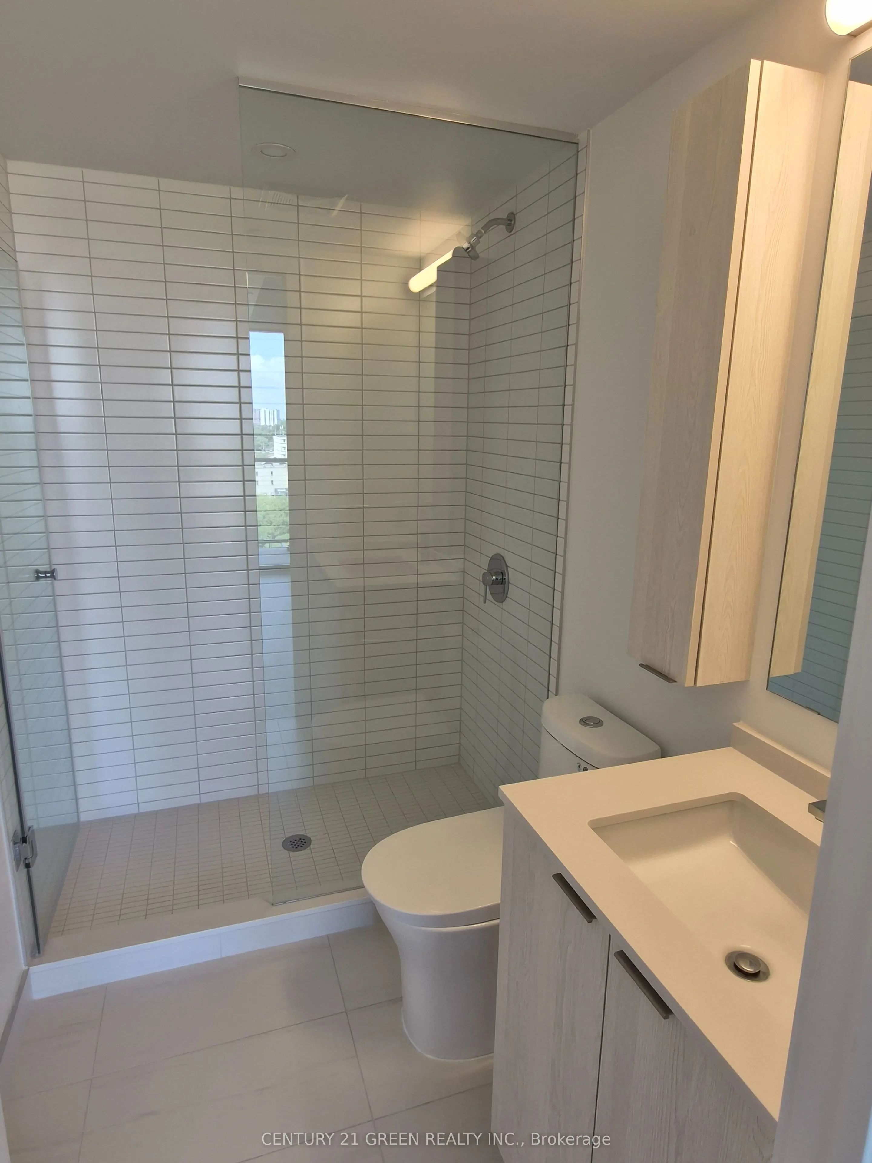 3009 Novar Road, #902