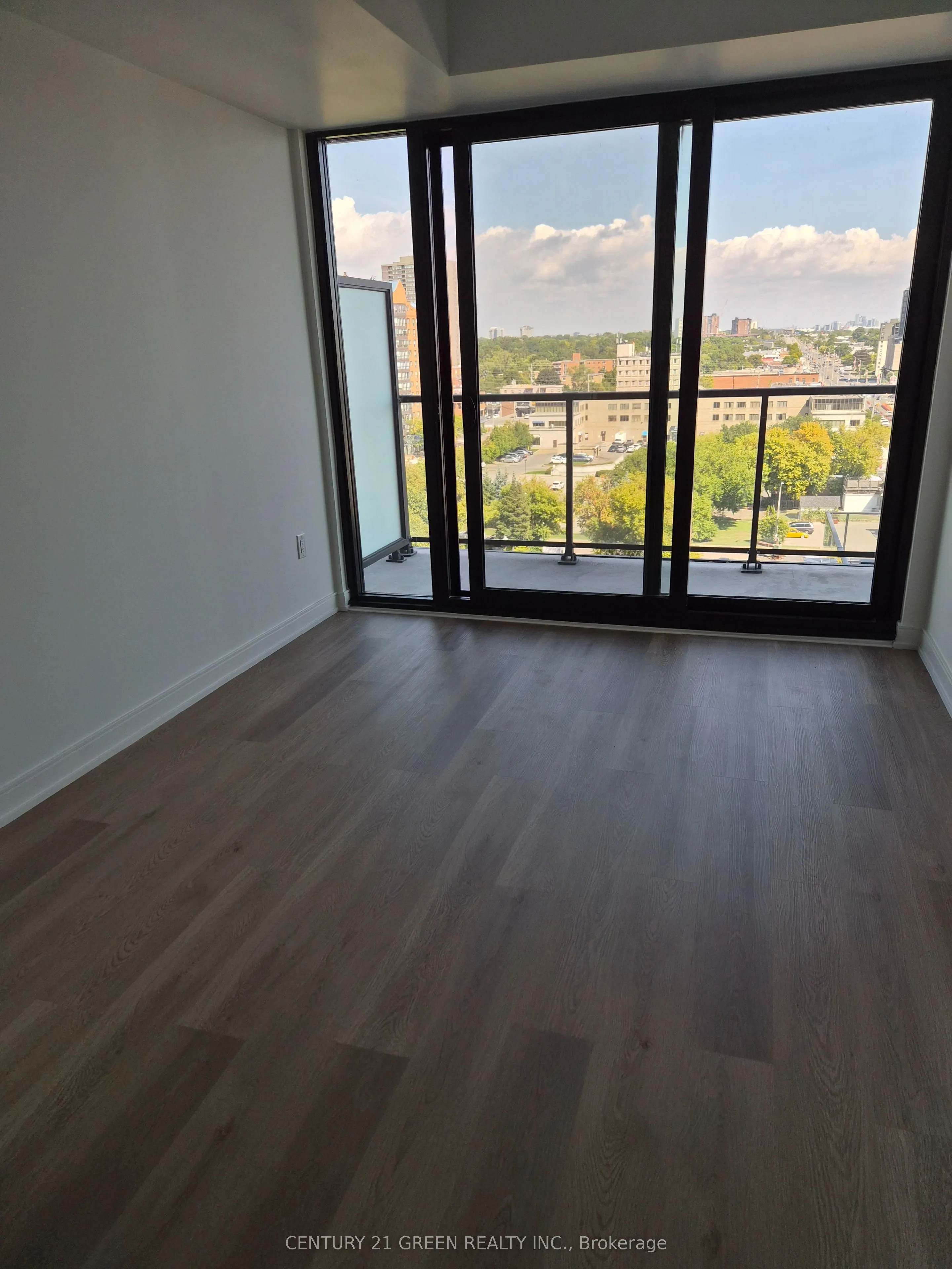 3009 Novar Road, #902