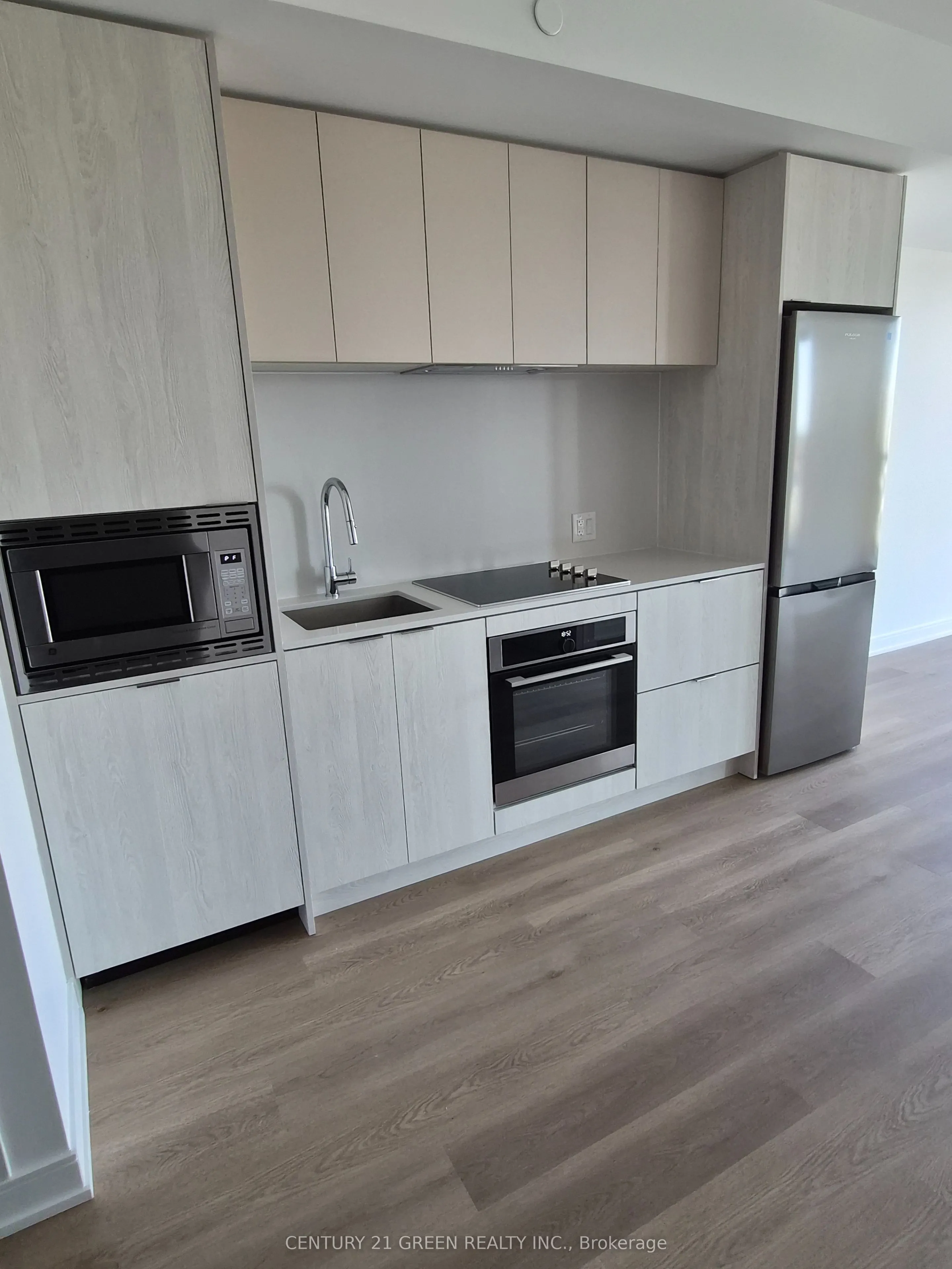 3009 Novar Road, #902
