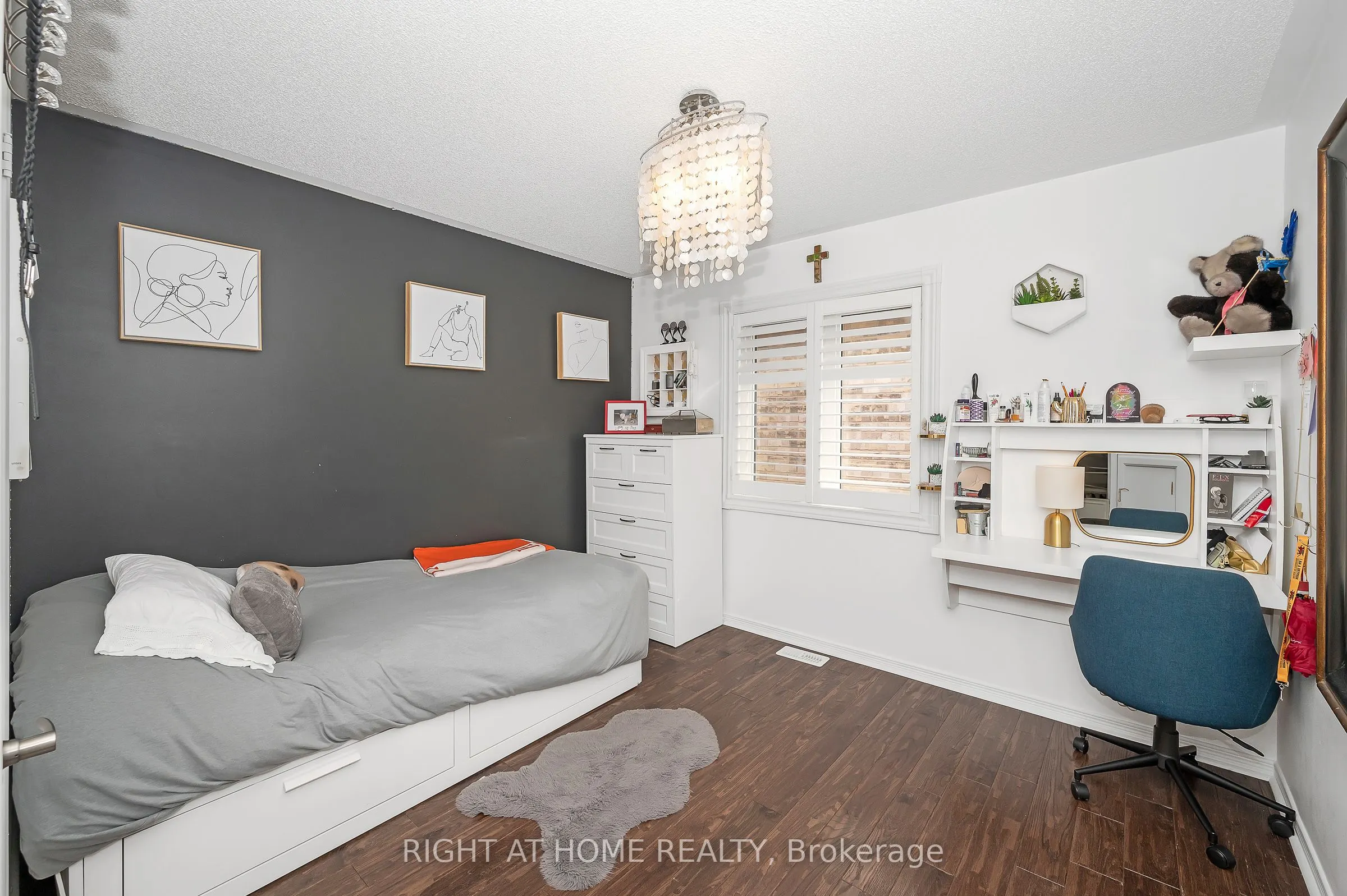 4789 Thomas Alton Boulevard