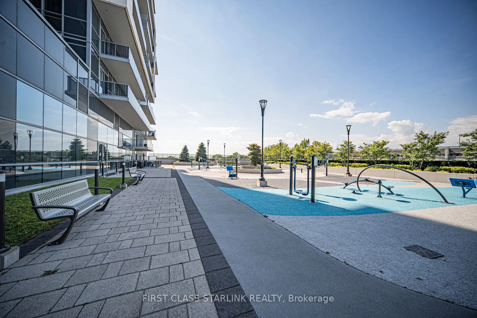 2087 Fairview Street, #2202