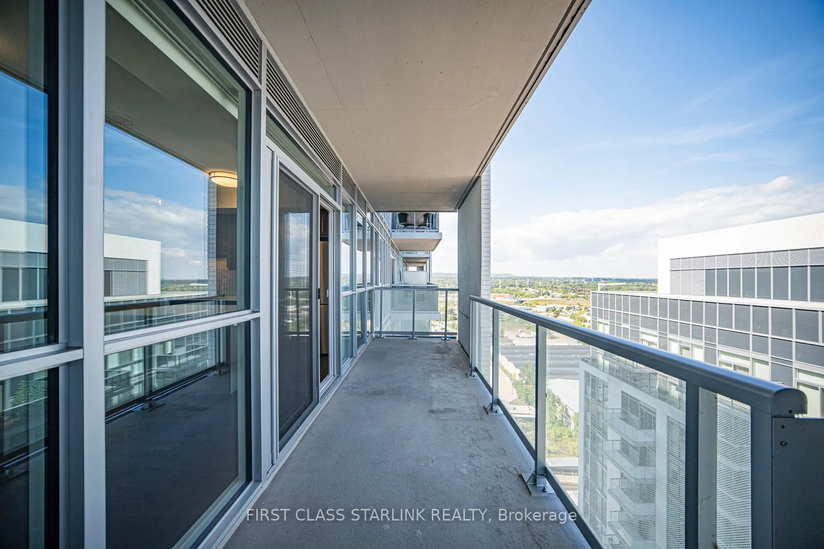 2087 Fairview Street, #2202