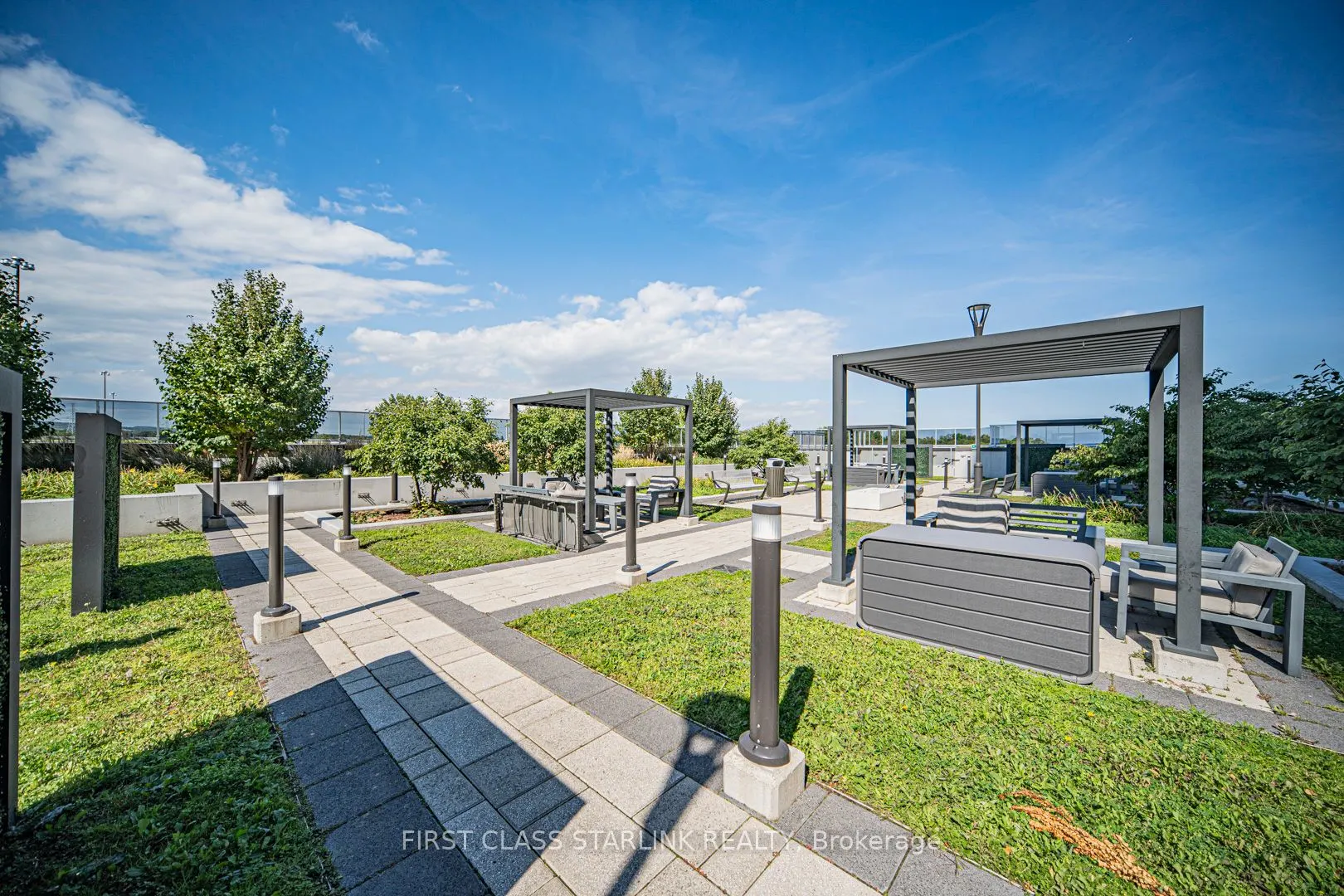 2087 Fairview Street, #2202