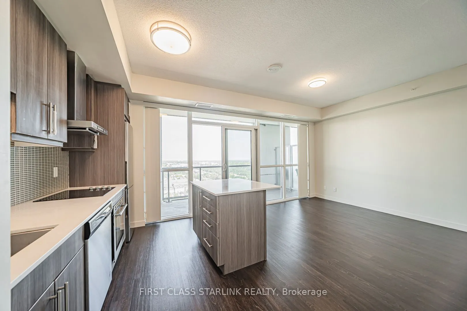 2087 Fairview Street, #2202