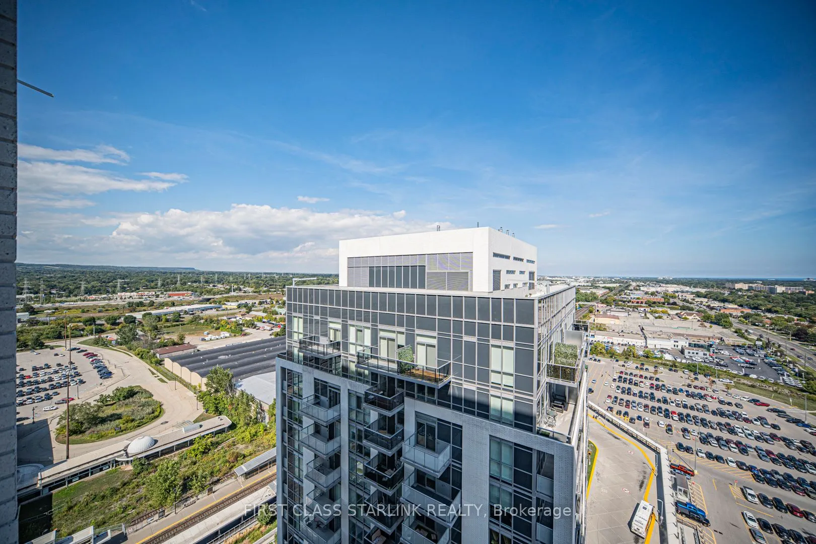 2087 Fairview Street, #2202