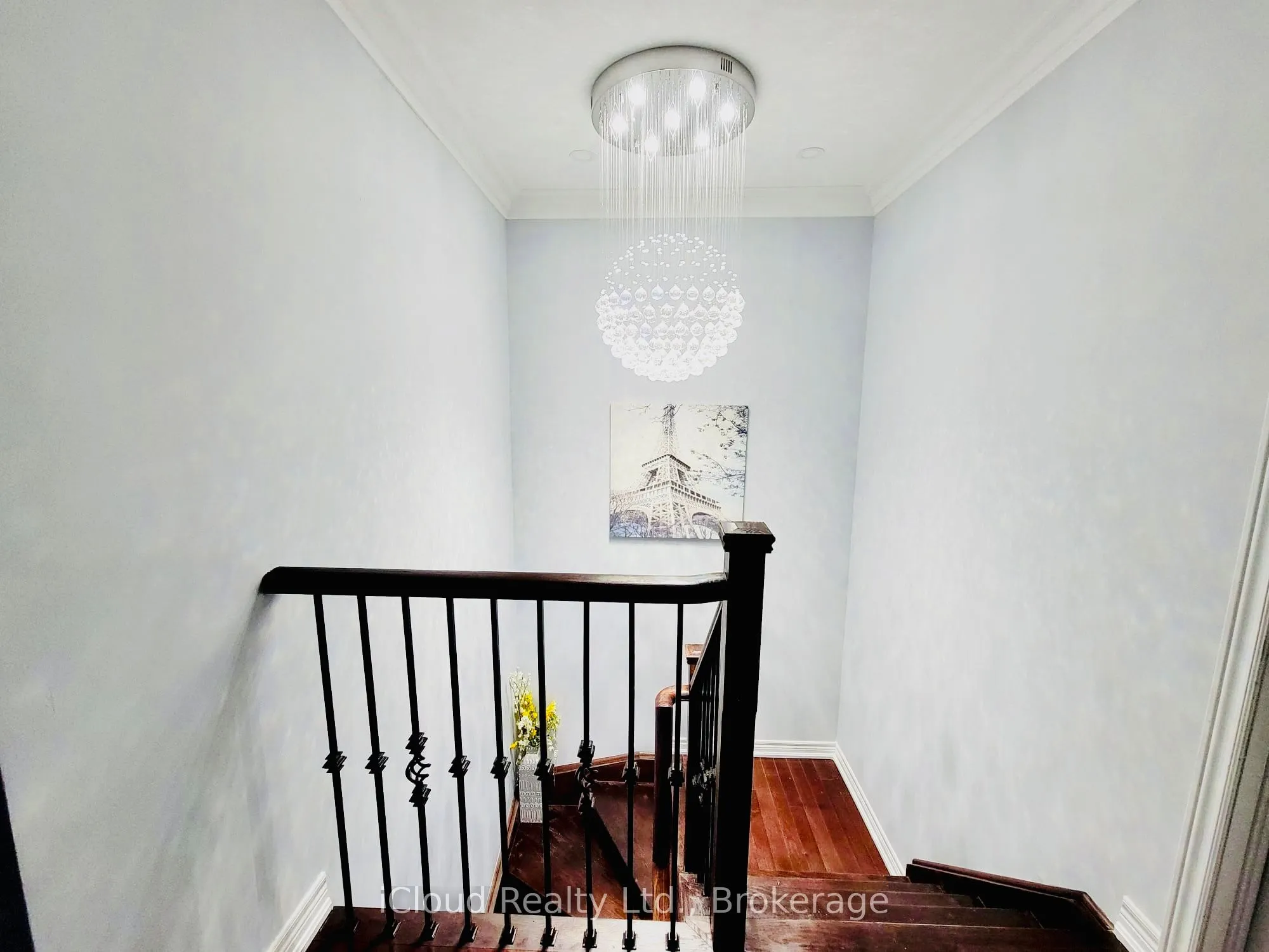 42 Swancreek Court