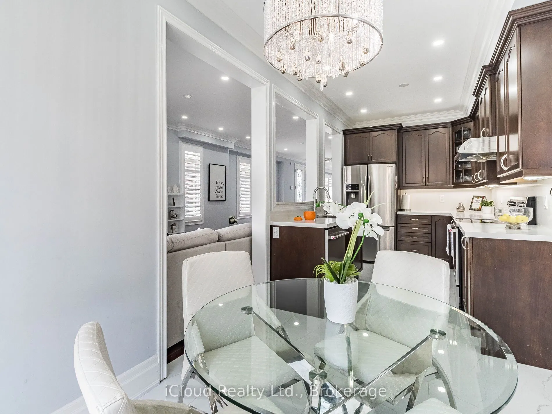 42 Swancreek Court