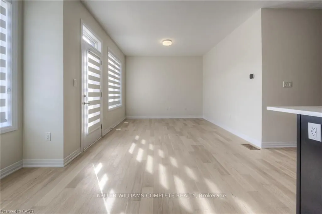 104 Settlers Road E
