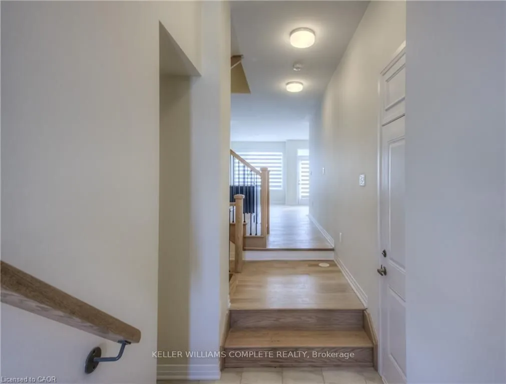 104 Settlers Road E