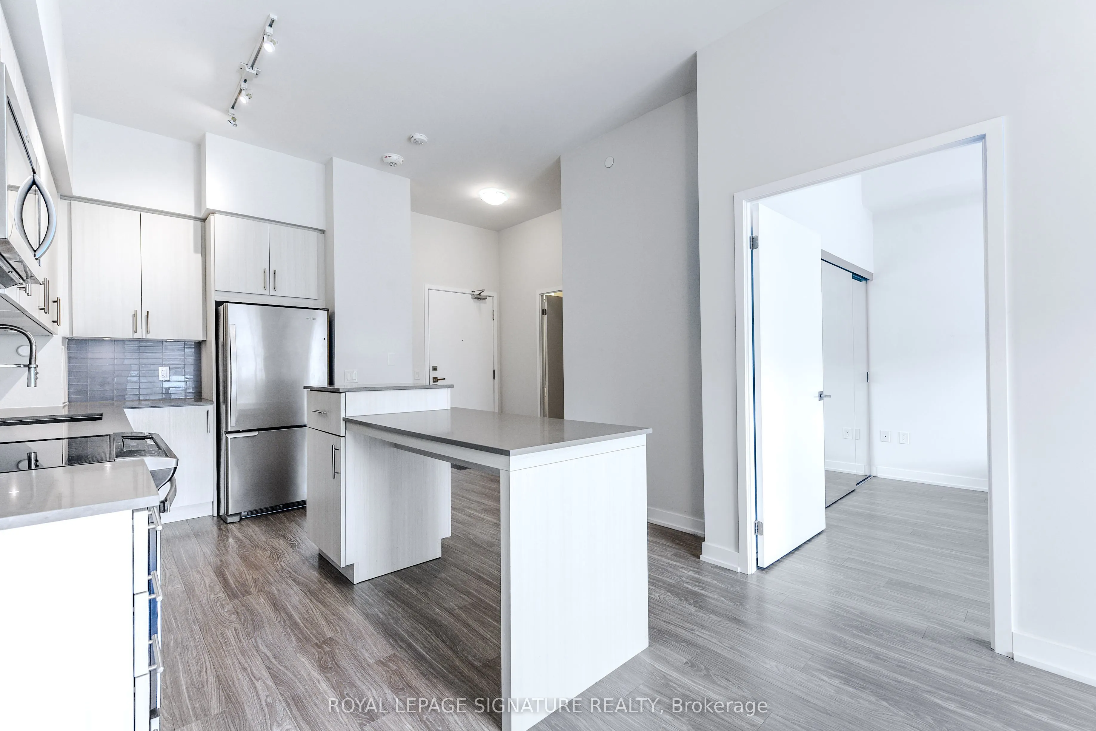 4085 Parkside Village Drive, #338