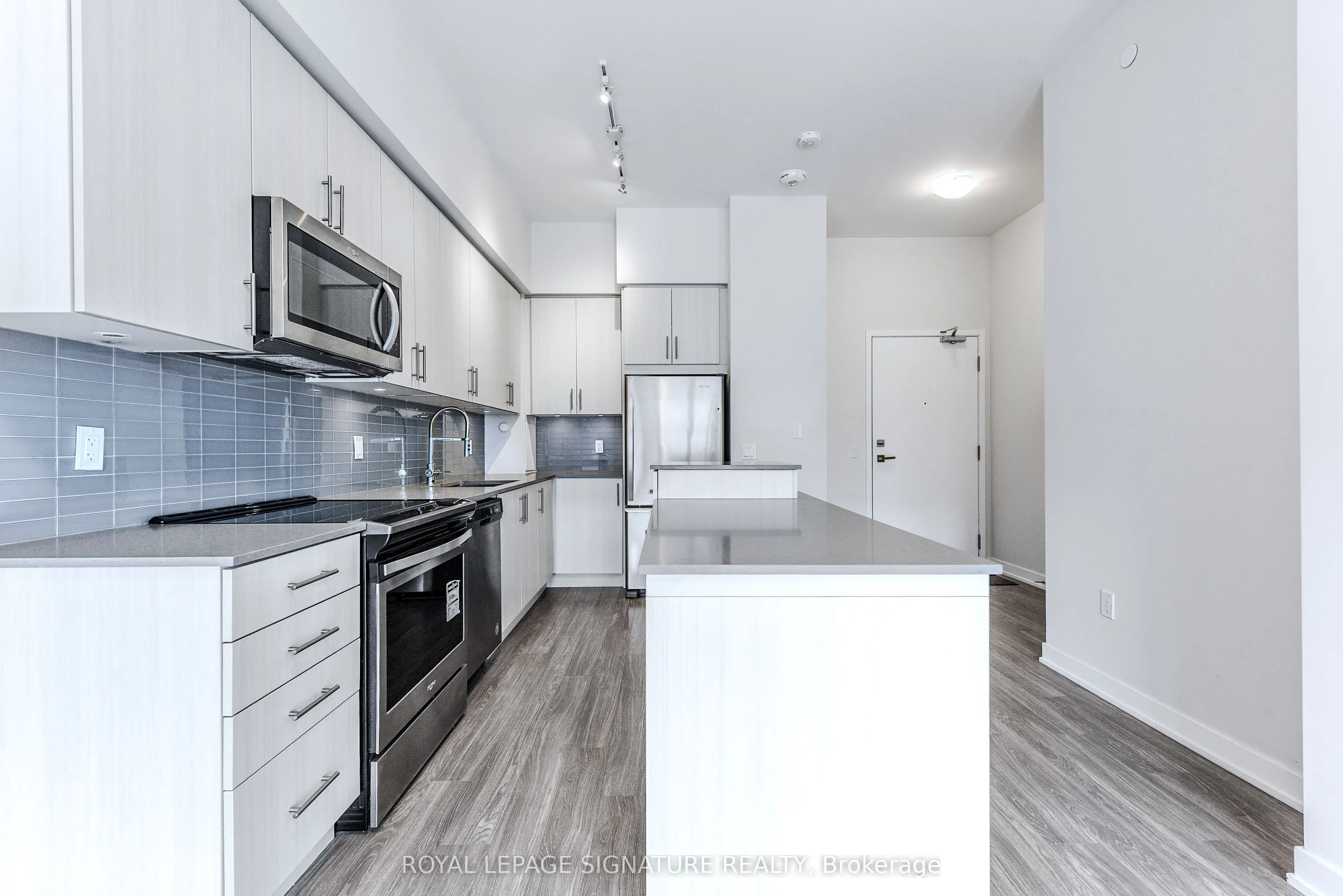 4085 Parkside Village Drive, #338