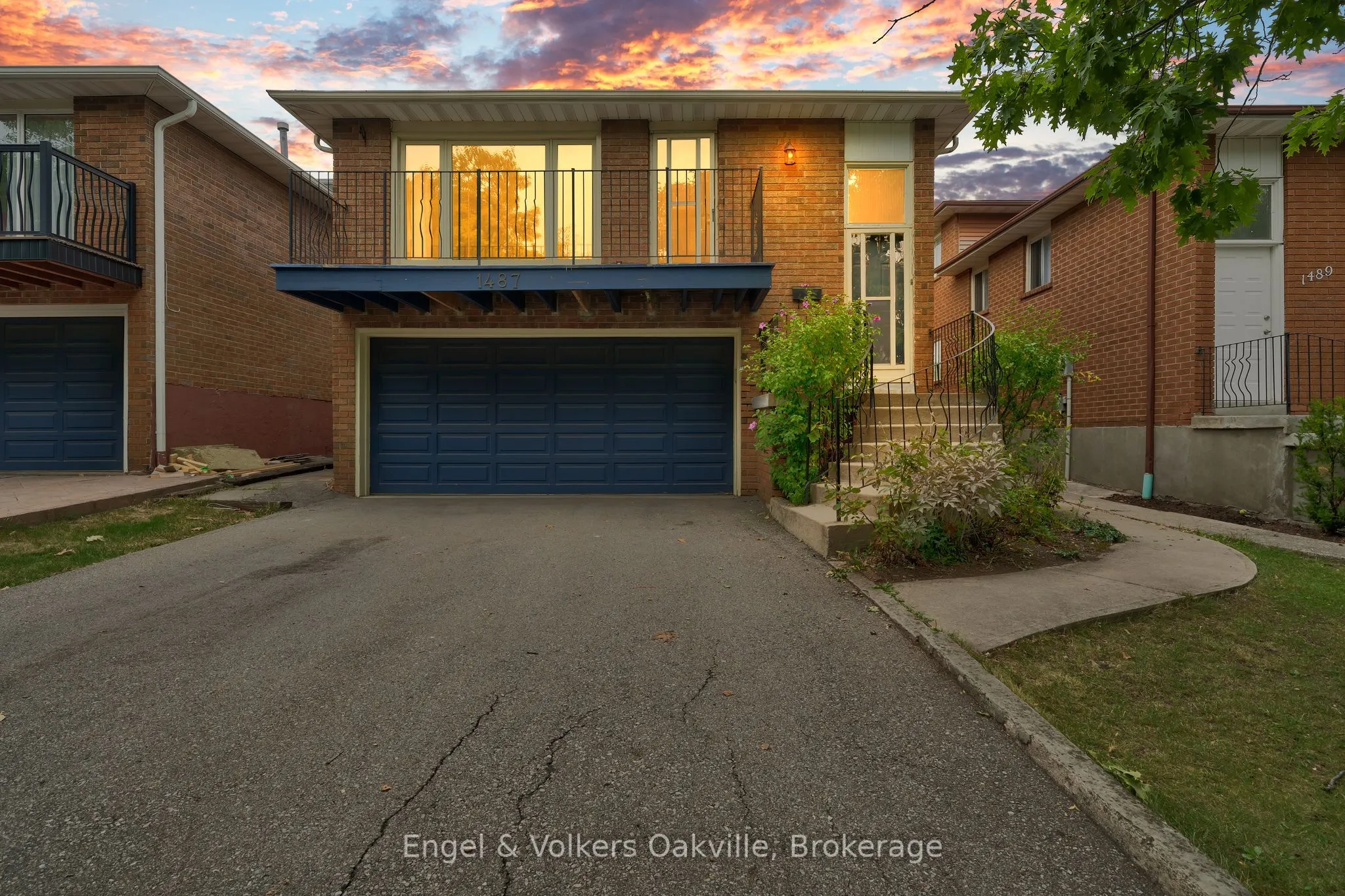 1487 Kenilworth Crescent