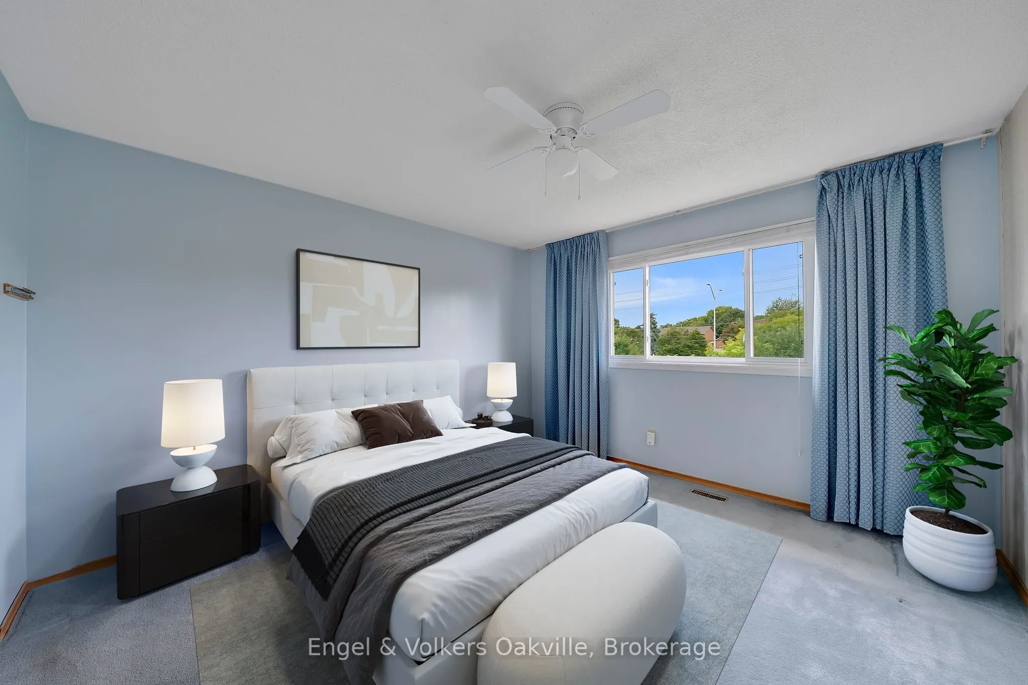 1487 Kenilworth Crescent