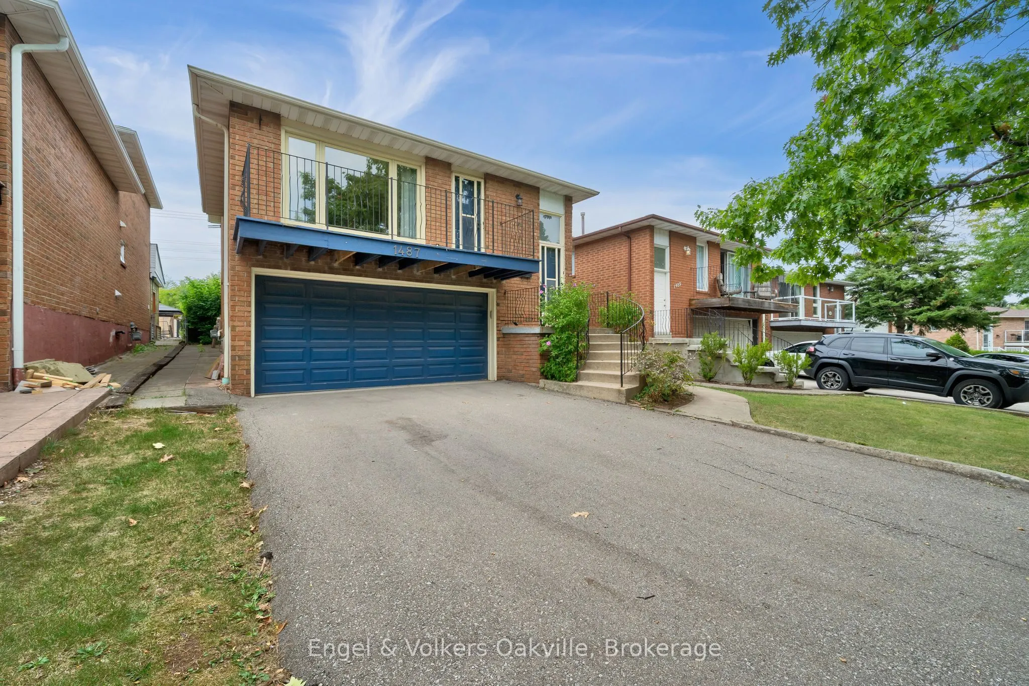 1487 Kenilworth Crescent