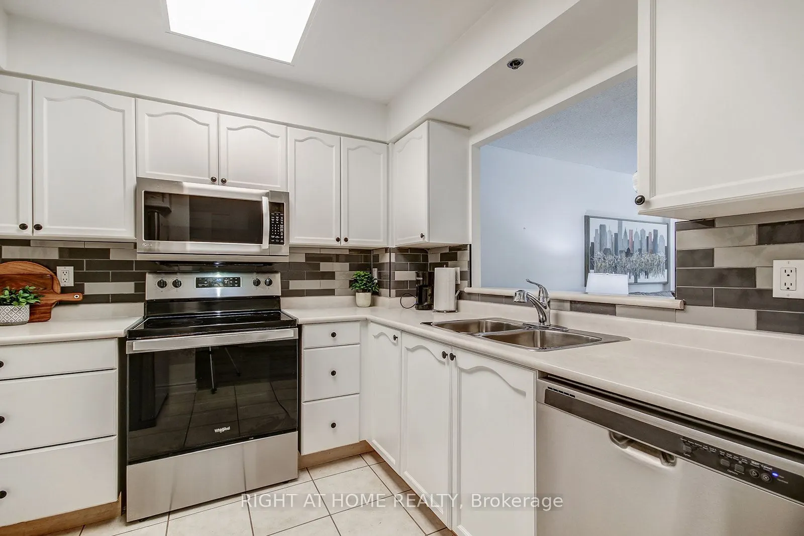 100 Burloak Drive, #1409