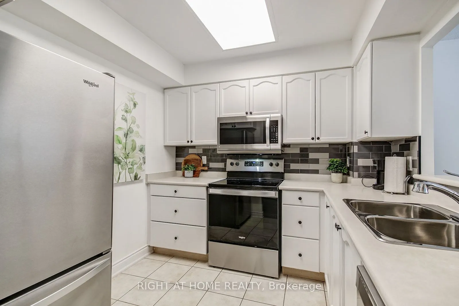 100 Burloak Drive, #1409