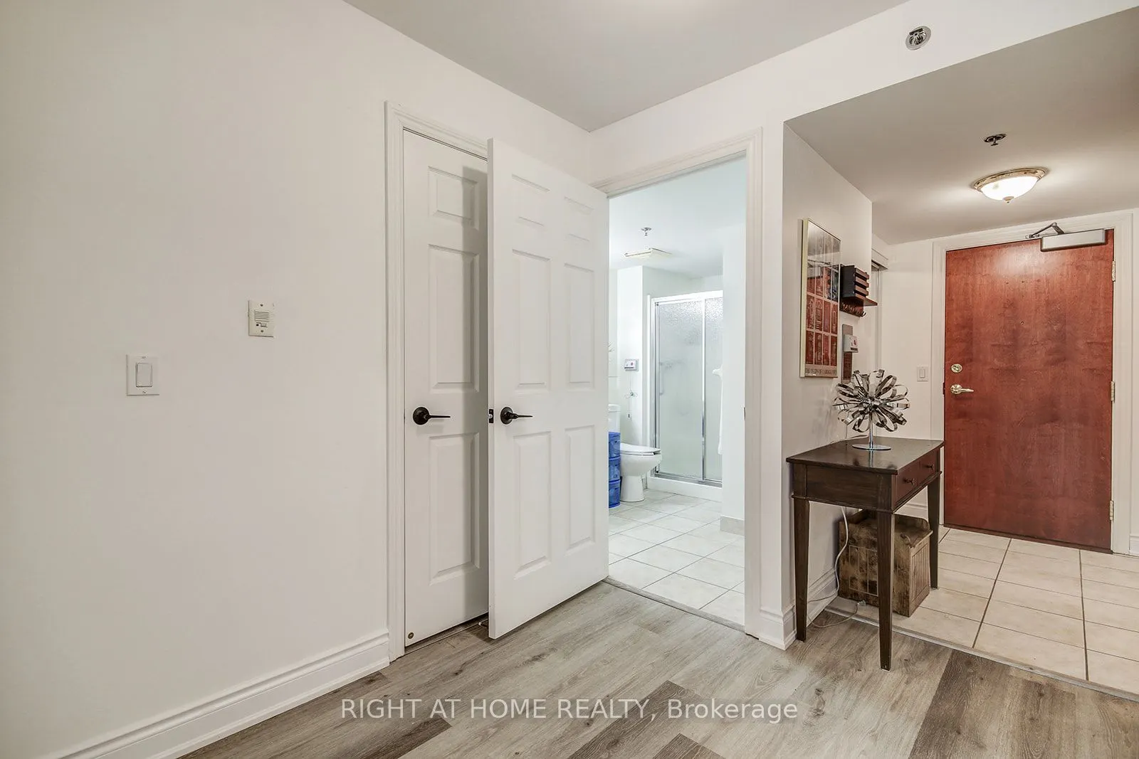100 Burloak Drive, #1409