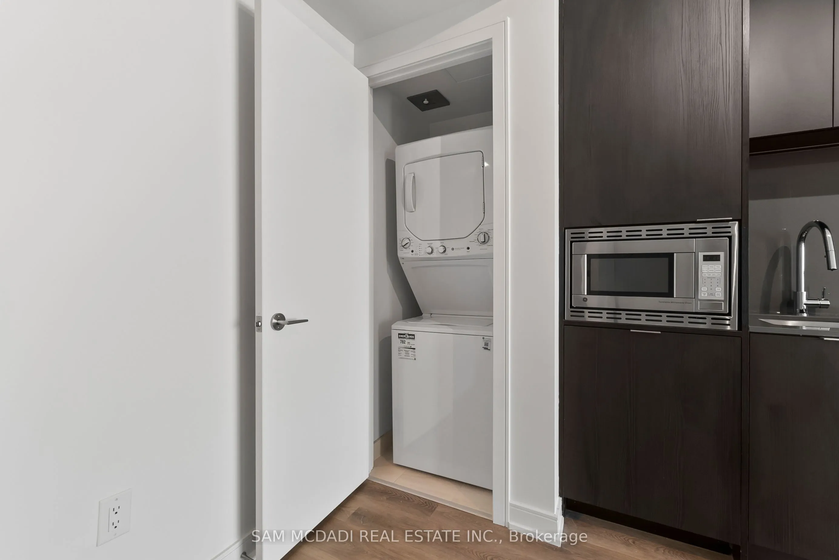 3009 Novar Rd. Road, #919