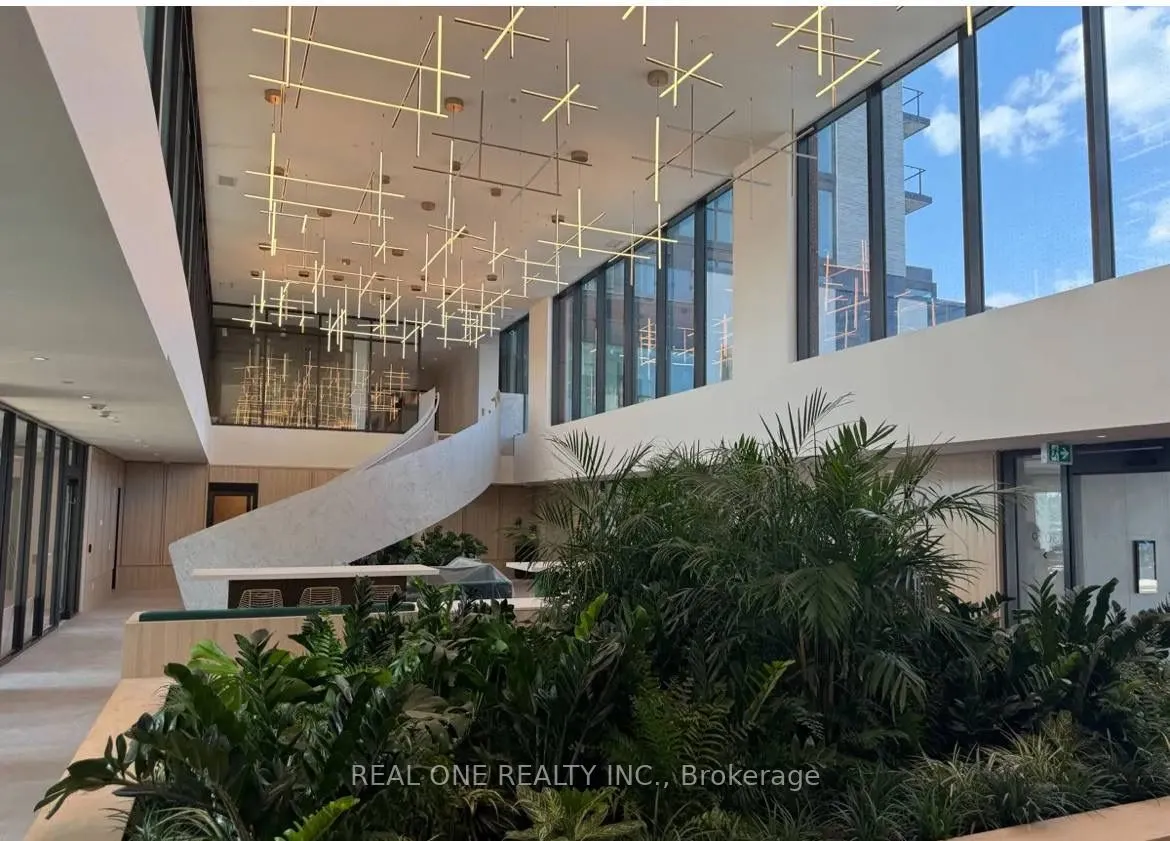3079 Trafalgar Road, #1404