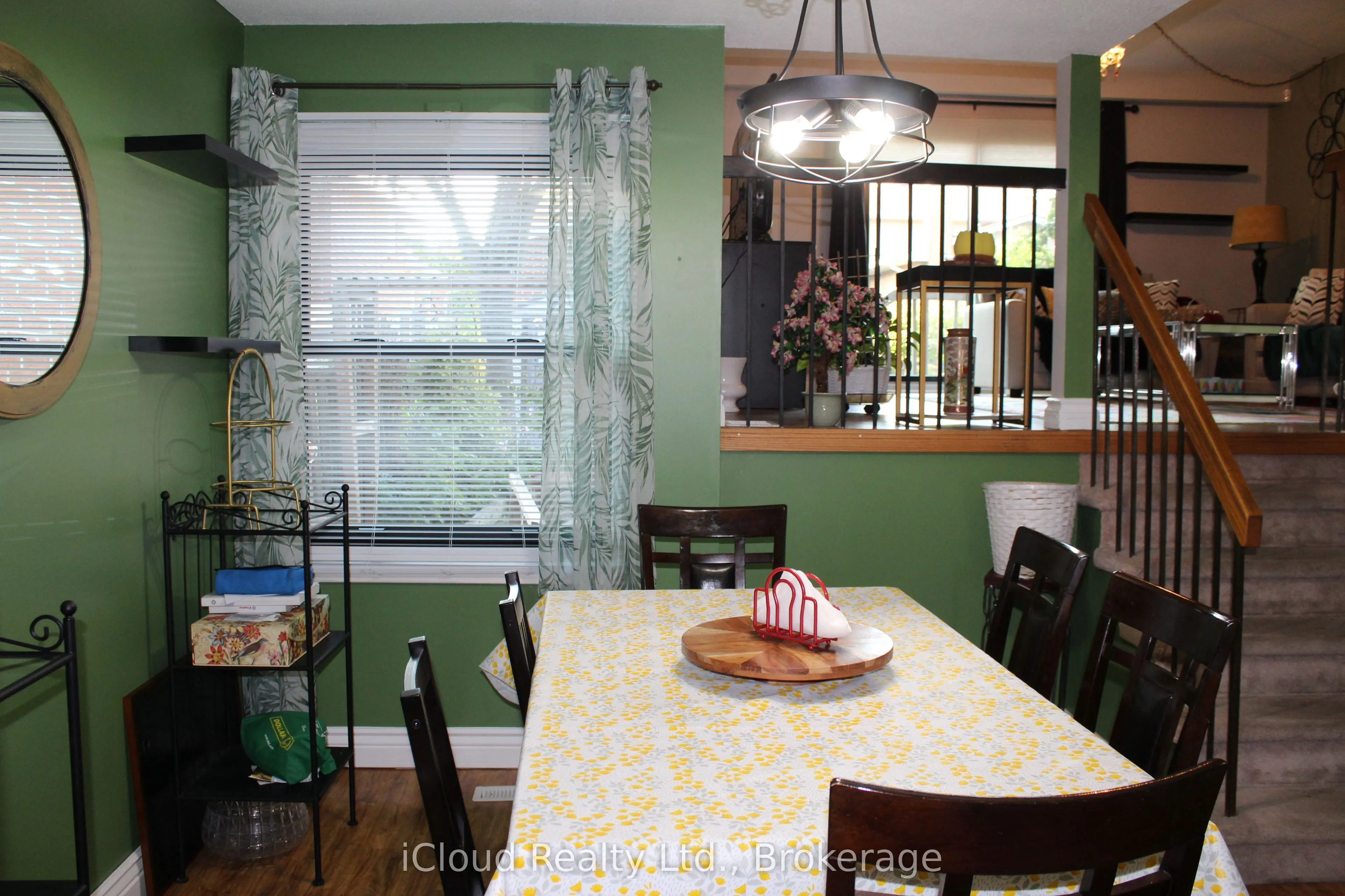42 Lindridge Avenue