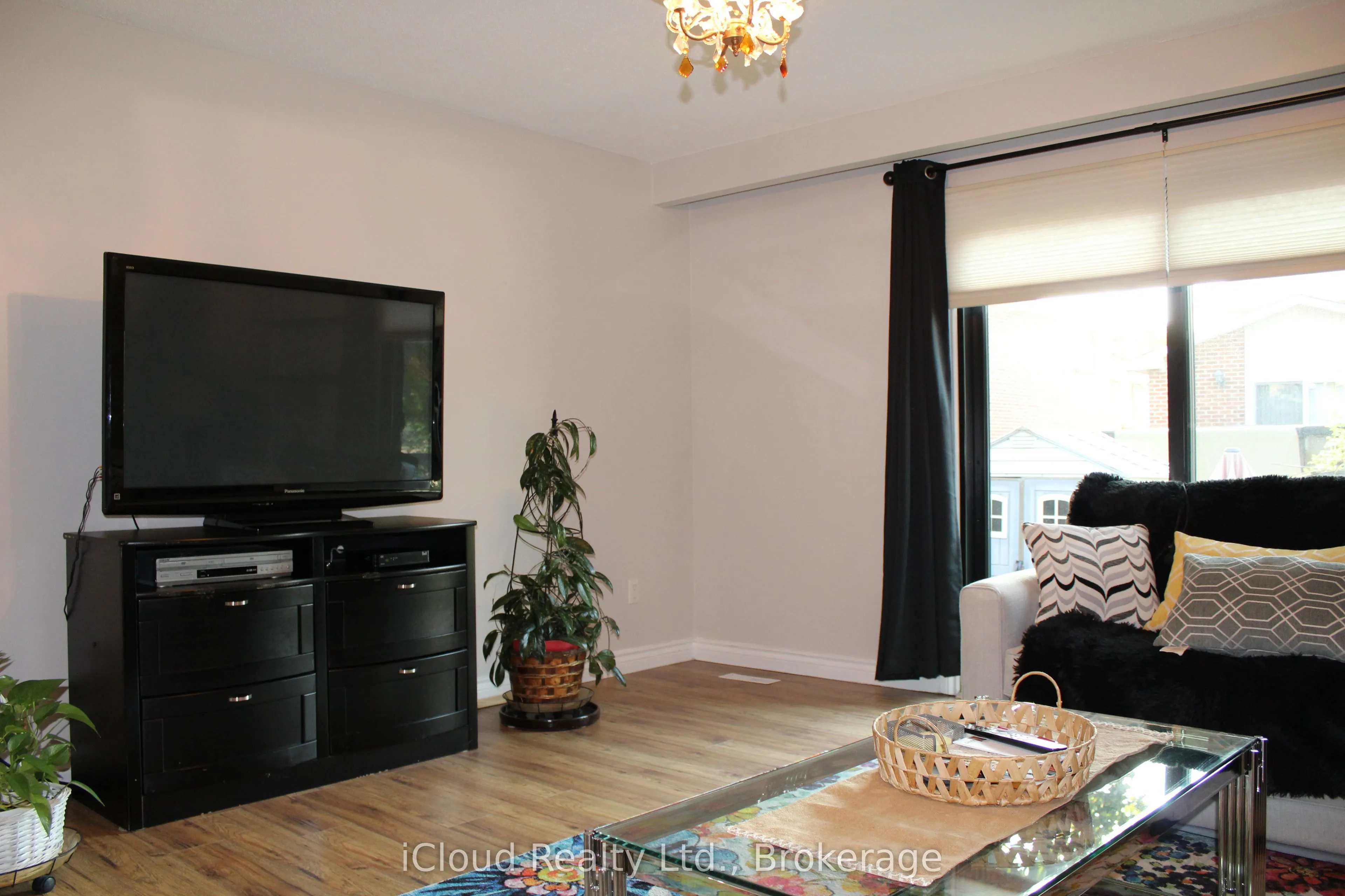 42 Lindridge Avenue