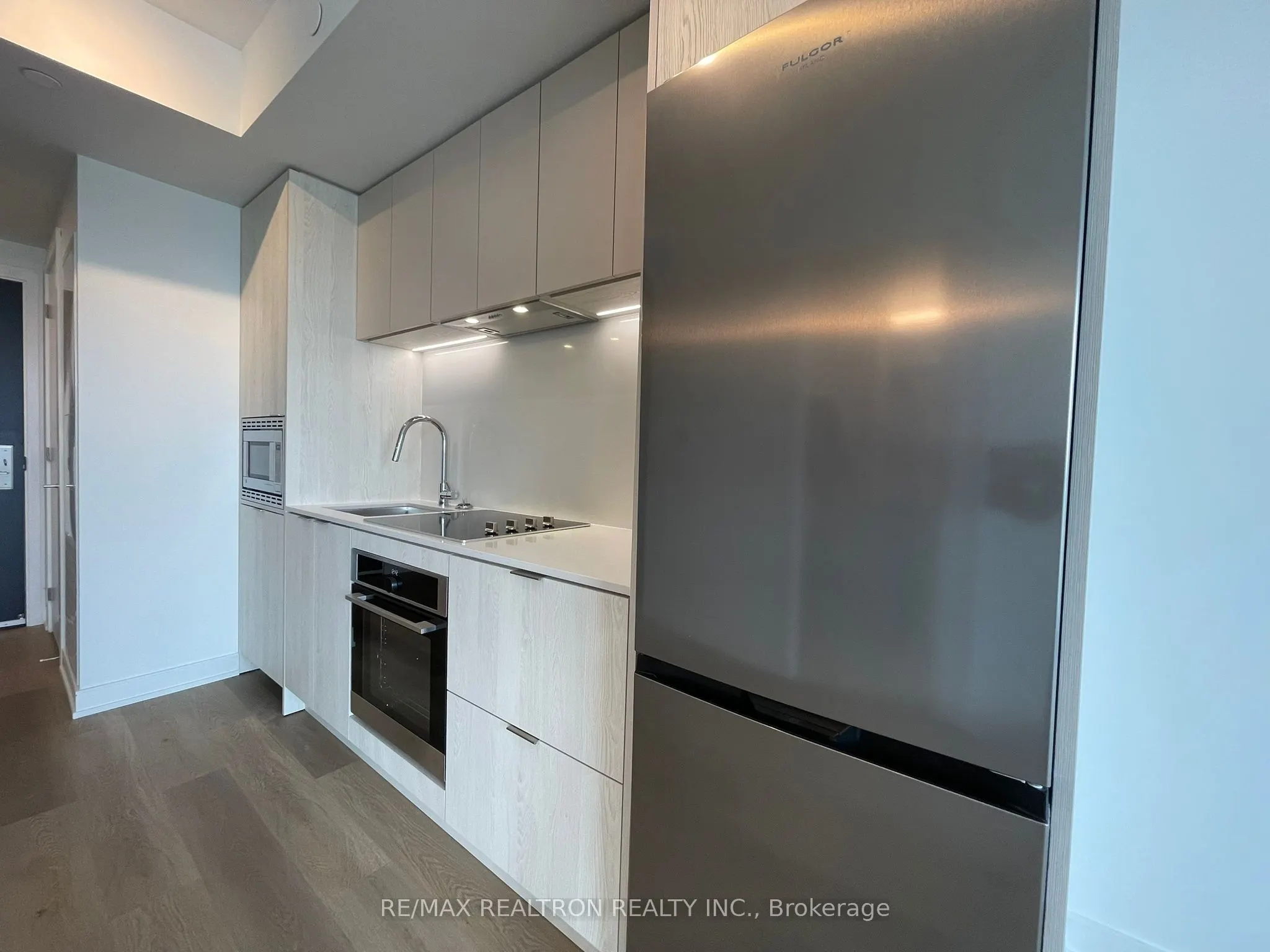 3009 Novar Road, #1402